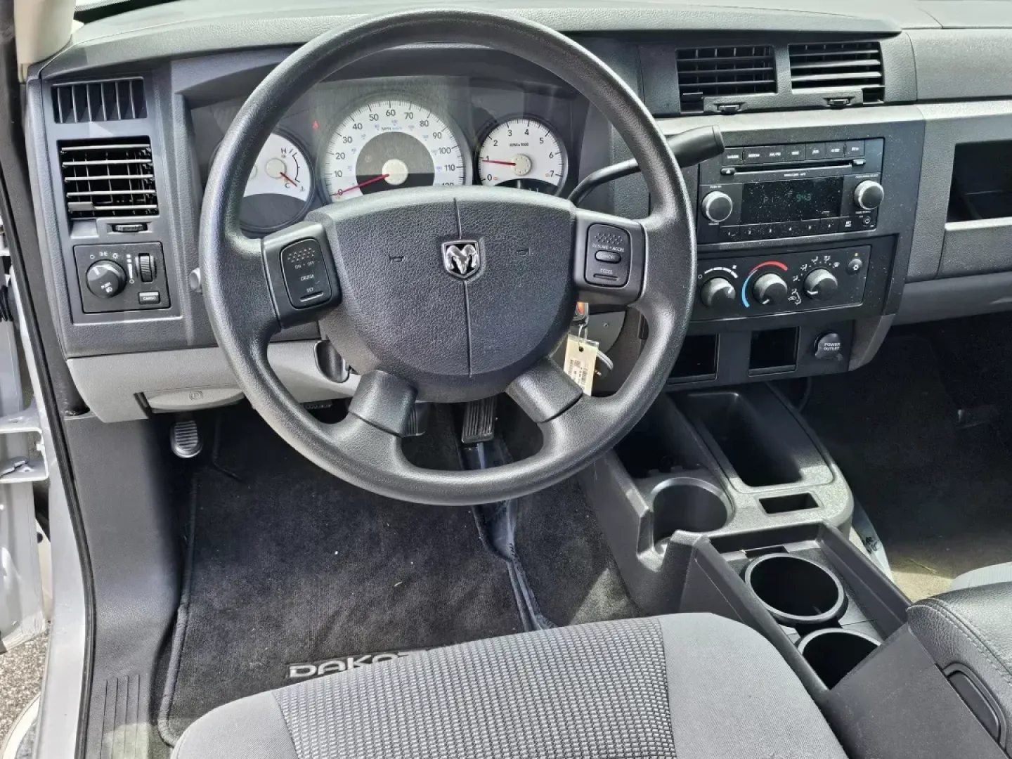 2011 /Dark Slate Gray/Medium Slate Gray Interior Ram Dakota Bighorn/Lonestar (1D7RE3GK6BS) with an Other engine, located at 521 Old Farm Lane Rd, Prattville, AL, 36066, (334) 325-1505, 32.482460, -86.416367 - **Drive Your Adventures with This 2011 Ram Dakota Bighorn/Lonestar at Gils Auto - Prattville!**<br /> <br /> Are you ready to elevate your lifestyle with the ultimate pickup truck? The 2011 Ram Dakota Bighorn/Lonestar is your gateway to adventure, perfect for weekend getaways, family trips, or daily - Photo#15