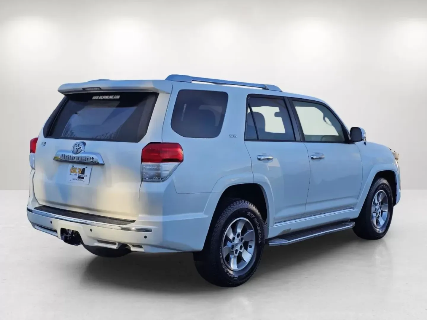 2011 Toyota 4Runner SR5 (JTEZU5JR8B5) with an Other engine, located at 5115 14th Ave., Columbus, GA, 31904, (706) 323-0345, 32.511494, -84.971046 - Are you ready to elevate your adventures and make every drive a memorable one? The 2011 Toyota 4Runner is the ultimate vehicle for those who crave versatility, comfort, and dependability. Whether you're navigating daily commutes or exploring the great outdoors, this SUV is designed to accommodate yo - Photo#4