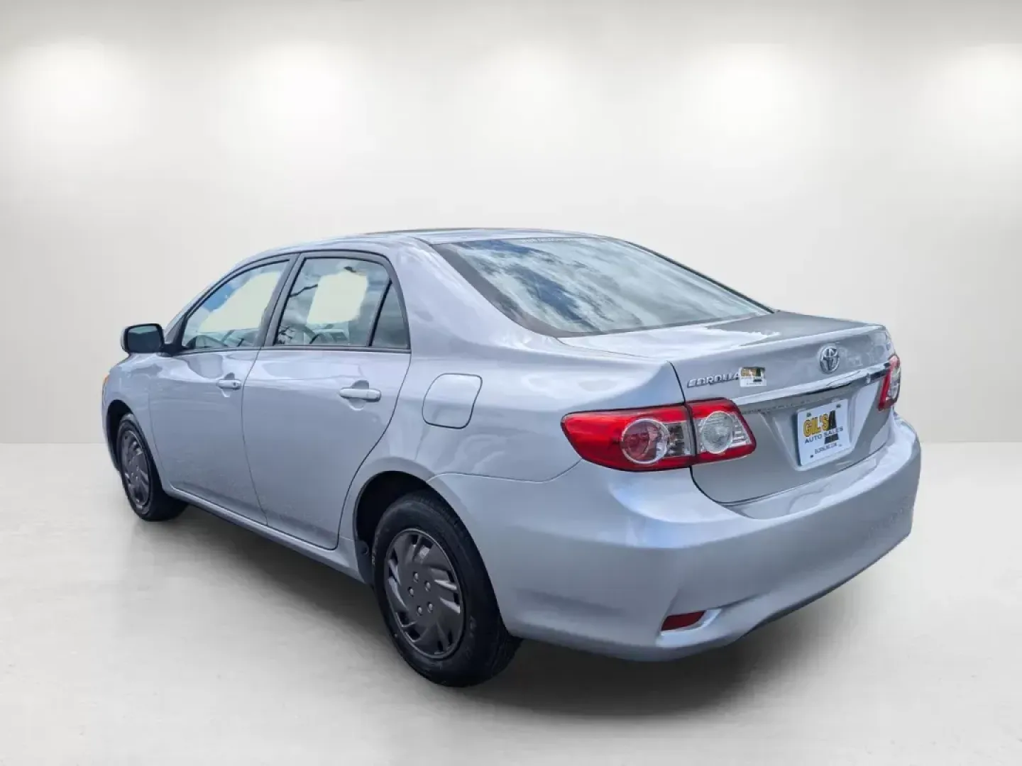 2011 Toyota Corolla LE (2T1BU4EE3BC) with an Other engine, located at 1430 Gateway Drive, Opelika, AL, 36801, (334) 239-0944, 32.637871, -85.409790 - Experience the freedom of the open road with the 2011 Toyota Corolla LE, a perfect blend of reliability and efficiency that suits both budget-conscious buyers and those seeking dependable transportation. Whether you're commuting to work, shuttling kids to after-school activities, or embarking on wee - Photo#6