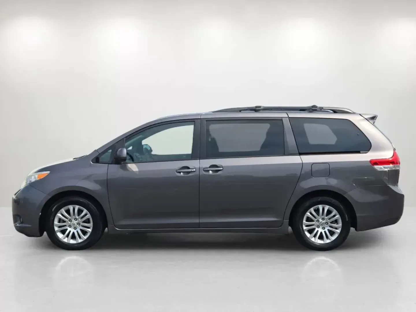 2011 Toyota Sienna XLE (5TDYK3DC4BS) with an Other engine, located at 7000 Northlake Connector, Columbus, GA, 31904, (706) 987-8085, 32.524975, -84.978134 - **Embark on Family Adventures with the 2011 Toyota Sienna XLE at Gils Auto - Columbus #2!**<br /> <br /> Are you ready to elevate your family outings and weekend getaways? The 2011 Toyota Sienna XLE is designed for those who cherish comfort and reliability on the road. With spacious seating for up t - Photo#7