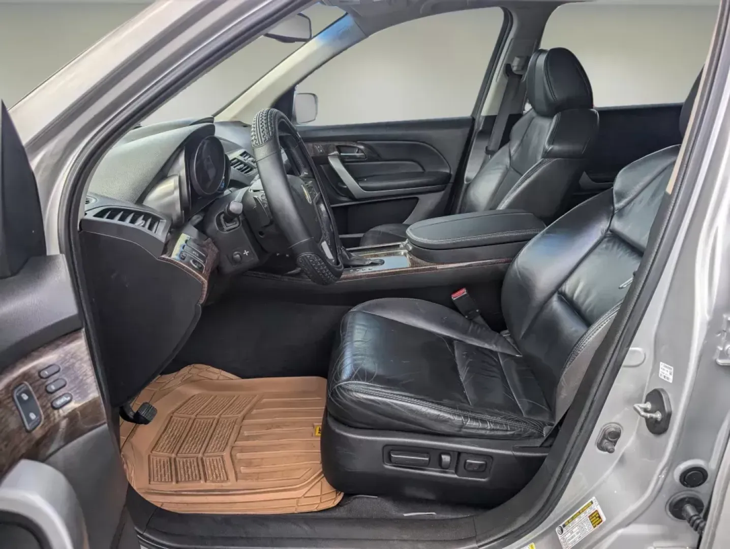 2012 Acura MDX Tech Pkg (2HNYD2H36CH) with an Gas V6 3.7L/224 engine, 6-Speed Automatic transmission, located at 1430 Gateway Drive, Opelika, AL, 36801, (334) 239-0944, 32.637871, -85.409790 - **Discover Your Next Adventure with the 2012 Acura MDX Tech Pkg Perfect for Families and Travelers Alike!**<br /> <br /> Are you searching for a versatile vehicle that can seamlessly transition from school drop-offs to weekend getaways? Look no further than this stunning **2012 Acura MDX Tech Pkg** - Photo#10