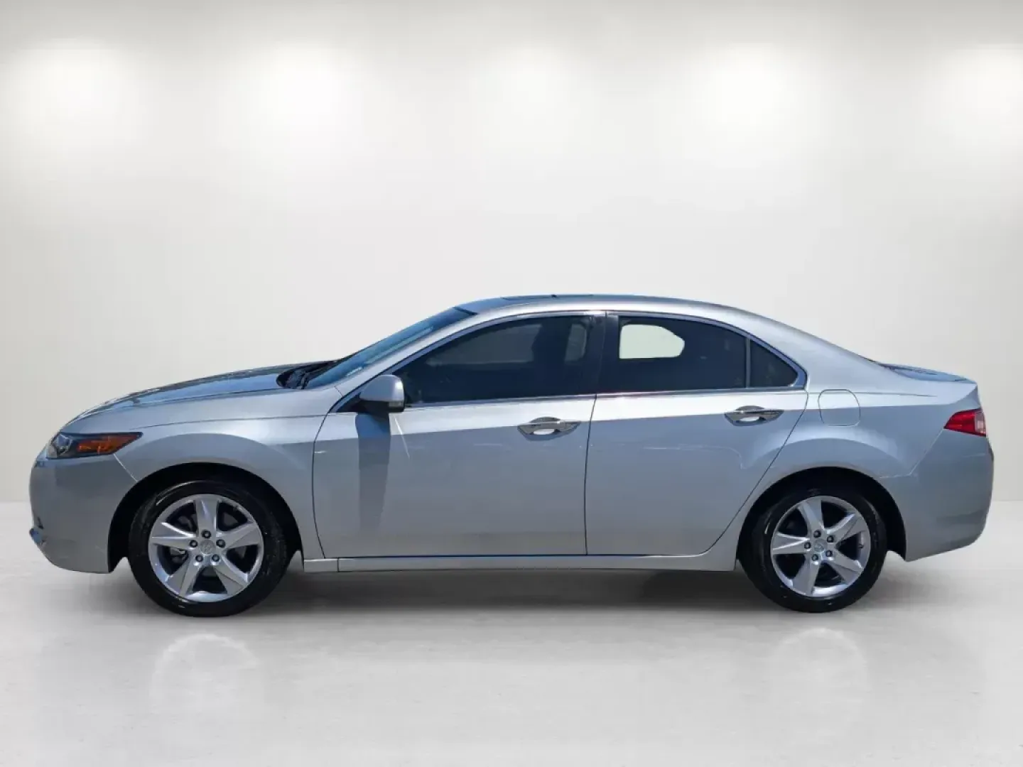 2012 Acura TSX (JH4CU2F45CC) with an Gas I4 2.4L/144 engine, 5-Speed Automatic transmission, located at 7000 Northlake Connector, Columbus, GA, 31904, (706) 987-8085, 32.524975, -84.978134 - **Elevate Your Daily Drive with the 2012 Acura TSX - Perfect for Commuters and Families Alike!**<br /> <br /> Are you ready to transform your daily commute or weekend getaways into a luxurious experience? At Gils Auto - Columbus #2, we present an exceptional opportunity with our 2012 Acura TSX. This - Photo#7