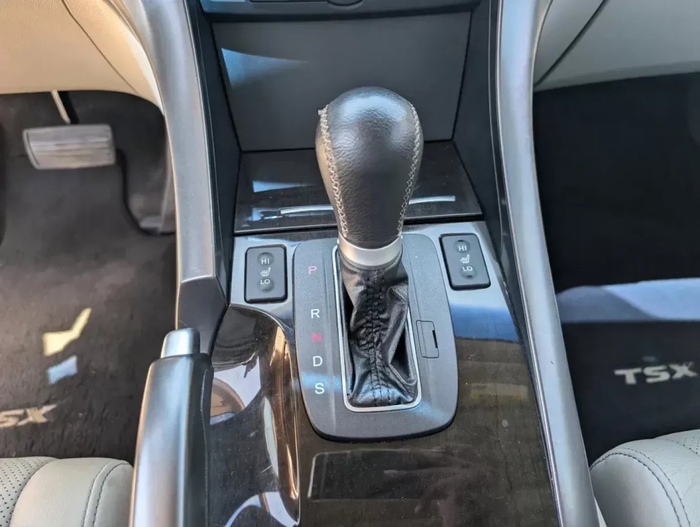 2012 Acura TSX (JH4CU2F45CC) with an Gas I4 2.4L/144 engine, 5-Speed Automatic transmission, located at 7000 Northlake Connector, Columbus, GA, 31904, (706) 987-8085, 32.524975, -84.978134 - **Elevate Your Daily Drive with the 2012 Acura TSX - Perfect for Commuters and Families Alike!**<br /> <br /> Are you ready to transform your daily commute or weekend getaways into a luxurious experience? At Gils Auto - Columbus #2, we present an exceptional opportunity with our 2012 Acura TSX. This - Photo#13