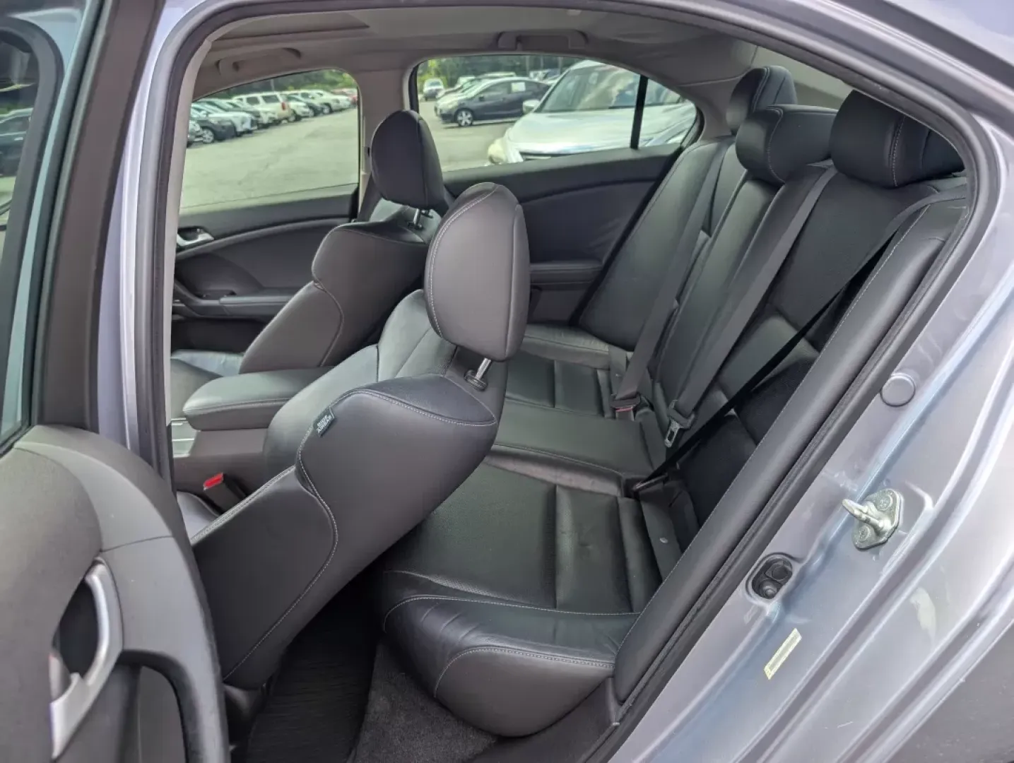 2012 Acura TSX Tech Pkg (JH4CU2F6XCC) with an Other engine, located at 3959 U.S. 80 W, Phenix City, AL, 36870, (334) 297-4885, 32.469296, -85.135185 - Discover the perfect blend of comfort, style, and performance with the 2012 Acura TSX at Gils Auto in Phenix City, AL. If you're a commuter who values a reliable sedan for daily drives or a growing family seeking a spacious and tech-savvy vehicle, this Acura TSX is designed for you. With its sleek g - Photo#10