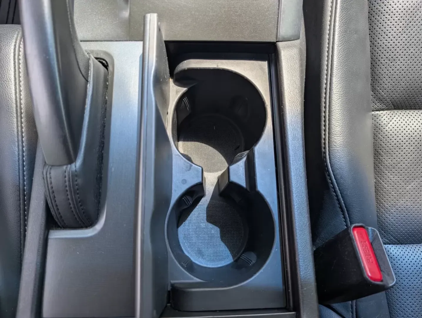 2012 Acura TSX Tech Pkg (JH4CU2F6XCC) with an Other engine, located at 3959 U.S. 80 W, Phenix City, AL, 36870, (334) 297-4885, 32.469296, -85.135185 - Discover the perfect blend of comfort, style, and performance with the 2012 Acura TSX at Gils Auto in Phenix City, AL. If you're a commuter who values a reliable sedan for daily drives or a growing family seeking a spacious and tech-savvy vehicle, this Acura TSX is designed for you. With its sleek g - Photo#14