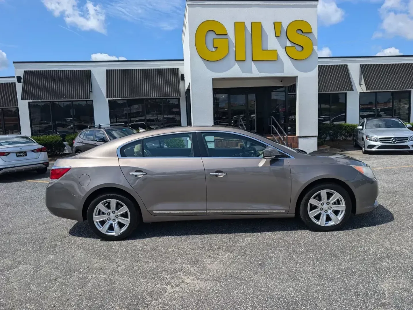 2012 /Cashmere Buick LaCrosse Leather (1G4GC5G36CF) with an Other engine, located at 3959 U.S. 80 W, Phenix City, AL, 36870, (334) 297-4885, 32.469296, -85.135185 - **Discover Your Next Adventure with the 2012 Buick LaCrosse at Gils Auto!**<br /> <br /> Are you ready to elevate your driving experience? Whether you're commuting to work, shuttling the kids to soccer practice, or planning a weekend getaway, the 2012 Buick LaCrosse is the perfect companion for ever - Photo#3