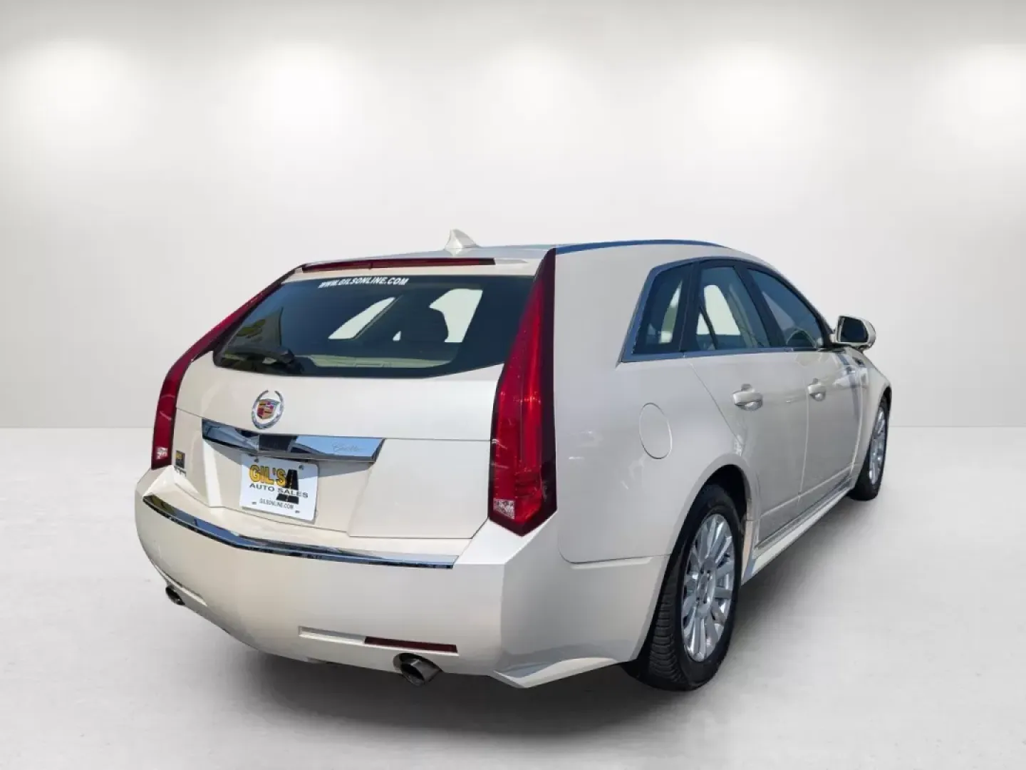 2012 /Cashmere/Cocoa Cadillac CTS Wagon Luxury (1G6DE8E58C0) with an Other engine, located at 1430 Gateway Drive, Opelika, AL, 36801, (334) 239-0944, 32.637871, -85.409790 - ### Experience Luxury and Versatility with the 2012 Cadillac CTS Wagon at Gils Auto!<br /> <br /> Are you searching for the perfect vehicle that combines luxury, versatility, and practicality? Look no further than the 2012 Cadillac CTS Wagon available at Gils Auto in Phenix City, AL. This beautiful - Photo#4