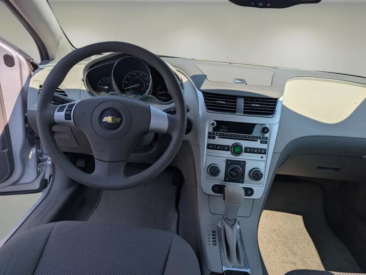 2012 /Titanium Chevrolet Malibu LS w/1FL (1G1ZA5EU5CF) with an Other engine, located at 1430 Gateway Drive, Opelika, AL, 36801, (334) 239-0944, 32.637871, -85.409790 - **Discover Your Next Adventure with the 2012 Chevrolet Malibu A Perfect Fit for Your Phenix City Lifestyle!**<br /> <br /> Are you looking for a reliable sedan that effortlessly blends style, efficiency, and comfort? The 2012 Chevrolet Malibu, available now at Gils Auto in Phenix City, AL, is an ex - Photo#11