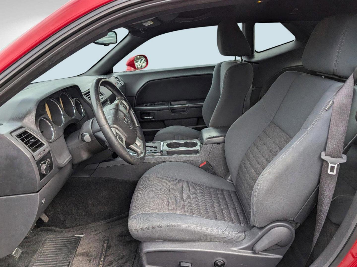 2012 /Dark Slate Gray Interior Dodge Challenger SXT (2C3CDYAG7CH) with an Gas V6 3.6L/220 engine, 5-Speed Automatic transmission, located at 1430 Gateway Drive, Opelika, AL, 36801, (334) 239-0944, 32.637871, -85.409790 - 2012 Dodge Challenger SXT - Photo#9