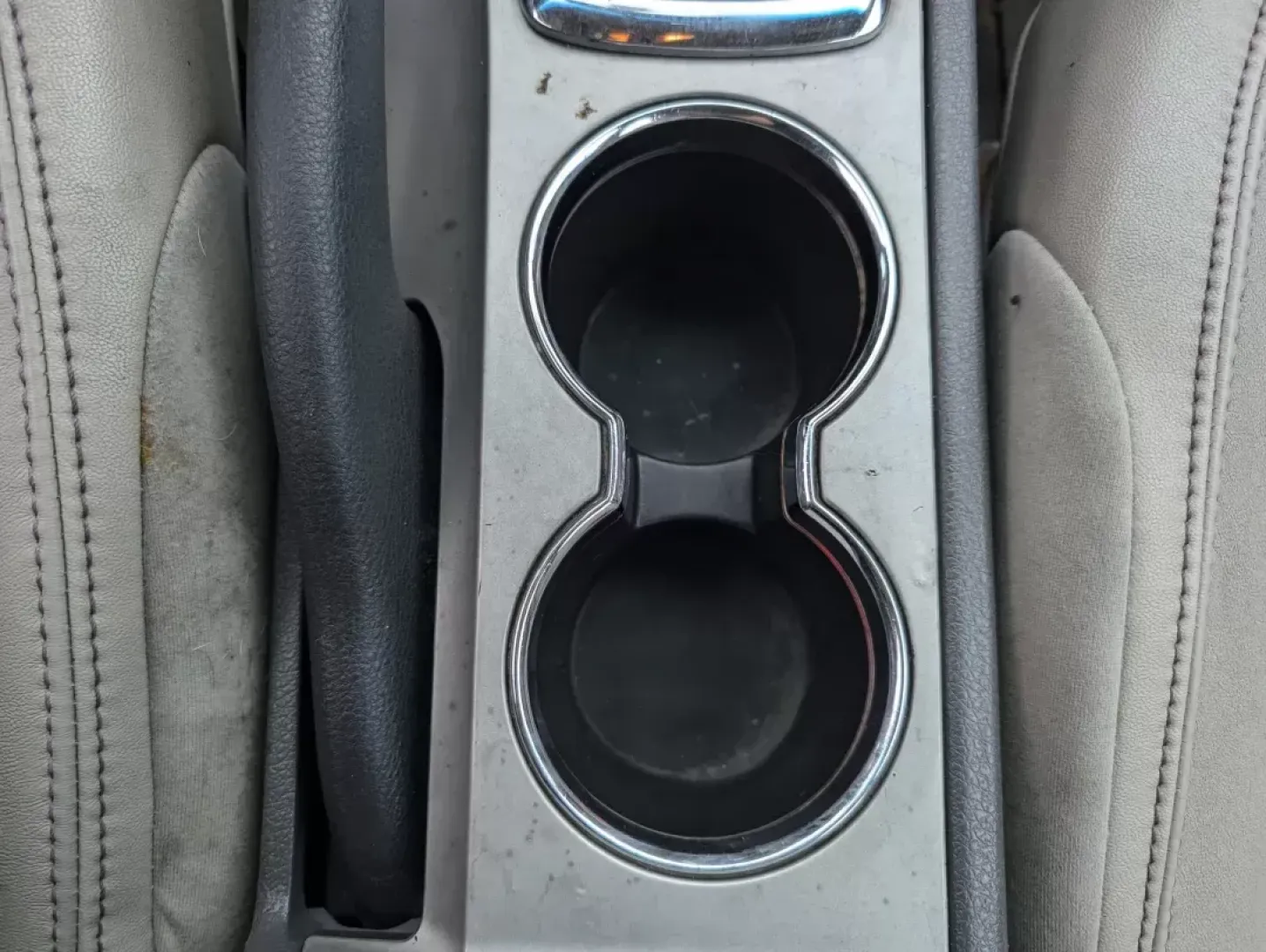 2012 Ford Fusion SEL (3FAHP0JG8CR) with an Other engine, located at 7000 Northlake Connector, Columbus, GA, 31904, (706) 987-8085, 32.524975, -84.978134 - **Experience Comfort and Reliability with This 2012 Ford Fusion SEL at Gils Auto - Opelika!**<br /> <br /> If you're searching for a dependable sedan that perfectly balances comfort and efficiency, look no further than this stunning 2012 Ford Fusion SEL at Gils Auto, located at 1430 Gateway Drive, O - Photo#12