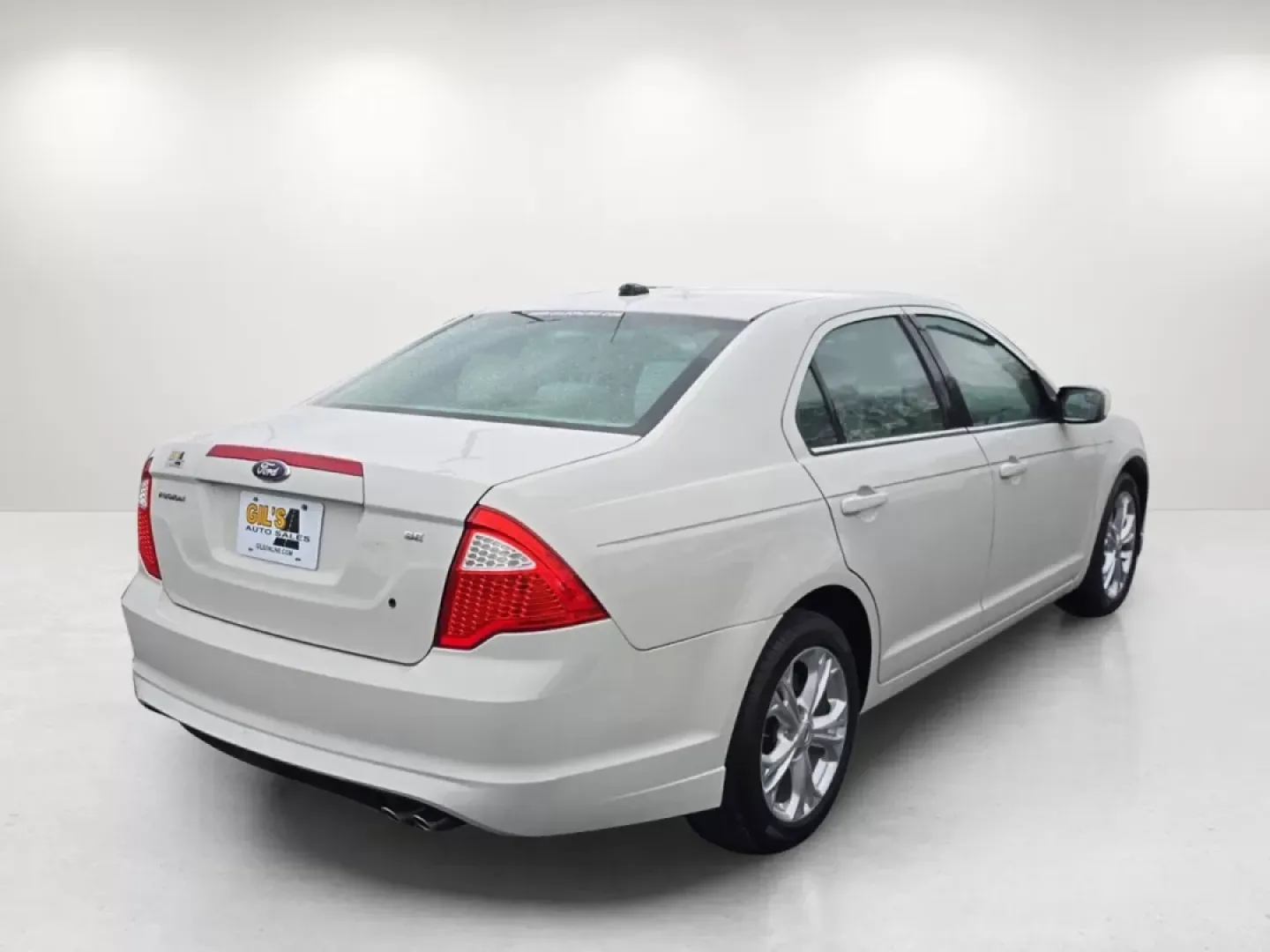 2012 Ford Fusion SE (3FAHP0HA7CR) with an Other engine, located at 5115 14th Ave., Columbus, GA, 31904, (706) 323-0345, 32.511494, -84.971046 - Elevate your daily commute or weekend outings with this stunning 2012 Ford Fusion SE, available now at Gils Auto - Columbus #2. This sedan isn't just a vehicle; it's a lifestyle choice for those who prioritize comfort, reliability, and affordability. Perfect for budget-conscious buyers or anyone nav - Photo#4
