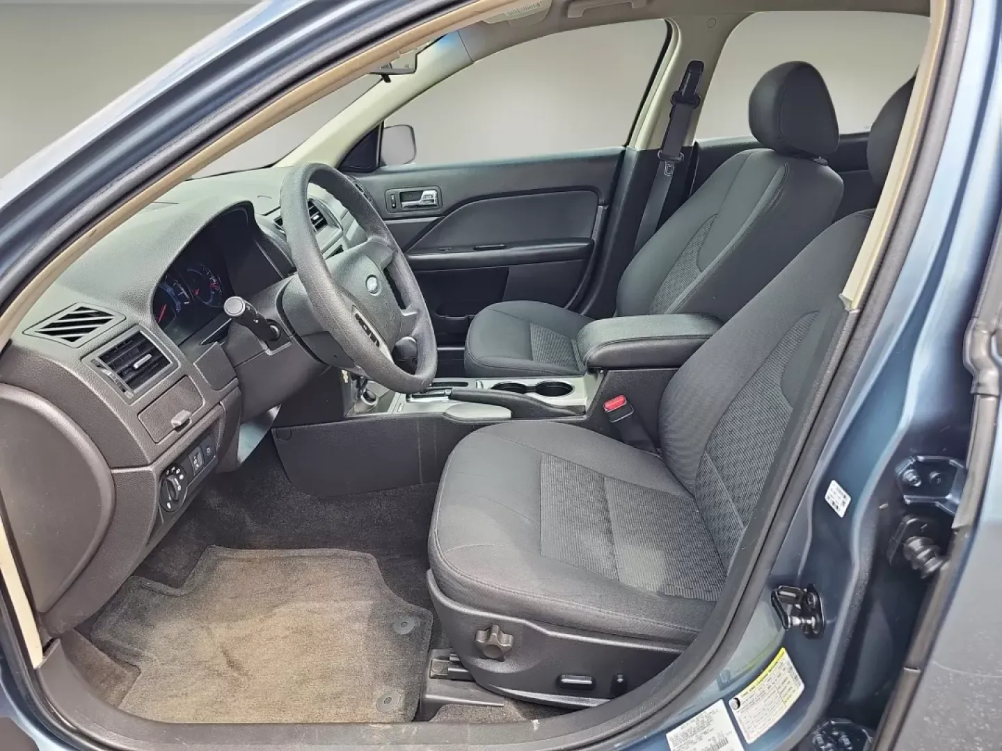 2012 /Charcoal Black Ford9 Fusion SE (3FAHP0HA0CR) with an Other engine, located at 804 22nd Ave, Phenix City, AL, 36870, (334) 297-1860, 32.484749, -85.024475 - ### Discover the 2012 Ford Fusion SE: Your Affordable Family Sedan Awaits!<br /> <br /> Are you a budget-conscious buyer searching for a reliable yet stylish sedan that fits your family's active lifestyle? Look no further! The 2012 Ford Fusion SE, now available at Gils Auto in Phenix City, AL, is th - Photo#9