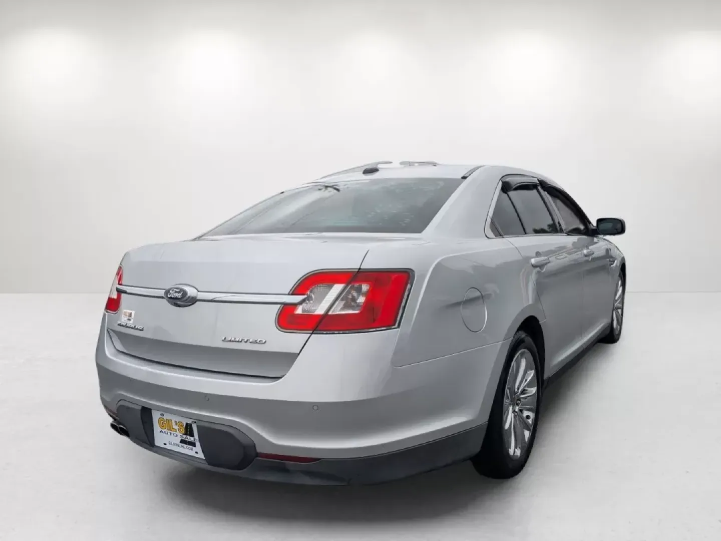 2012 Ford Taurus Limited (1FAHP2FW1CG) with an Other engine, located at 7000 Northlake Connector, Columbus, GA, 31904, (706) 987-8085, 32.524975, -84.978134 - Experience the thrill of the open road with our stunning 2012 Ford Taurus Limited, expertly crafted for those who value comfort and style. Whether you're a daily commuter navigating the bustling streets of Phenix City, AL, or a family embarking on weekend adventures, this sedan is designed to elevat - Photo#4
