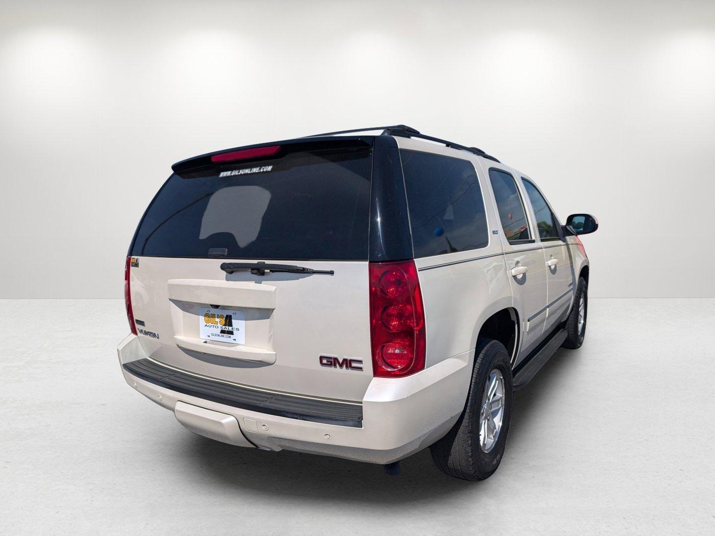 2012 /Light Tan GMC Yukon SLT (1GKS1CE09CR) with an Gas/Ethanol V8 5.3L/323 engine, 6-Speed Automatic w/OD transmission, located at 7000 Northlake Connector, Columbus, GA, 31904, (706) 987-8085, 32.524975, -84.978134 - 2012 GMC Yukon SLT - Photo#4