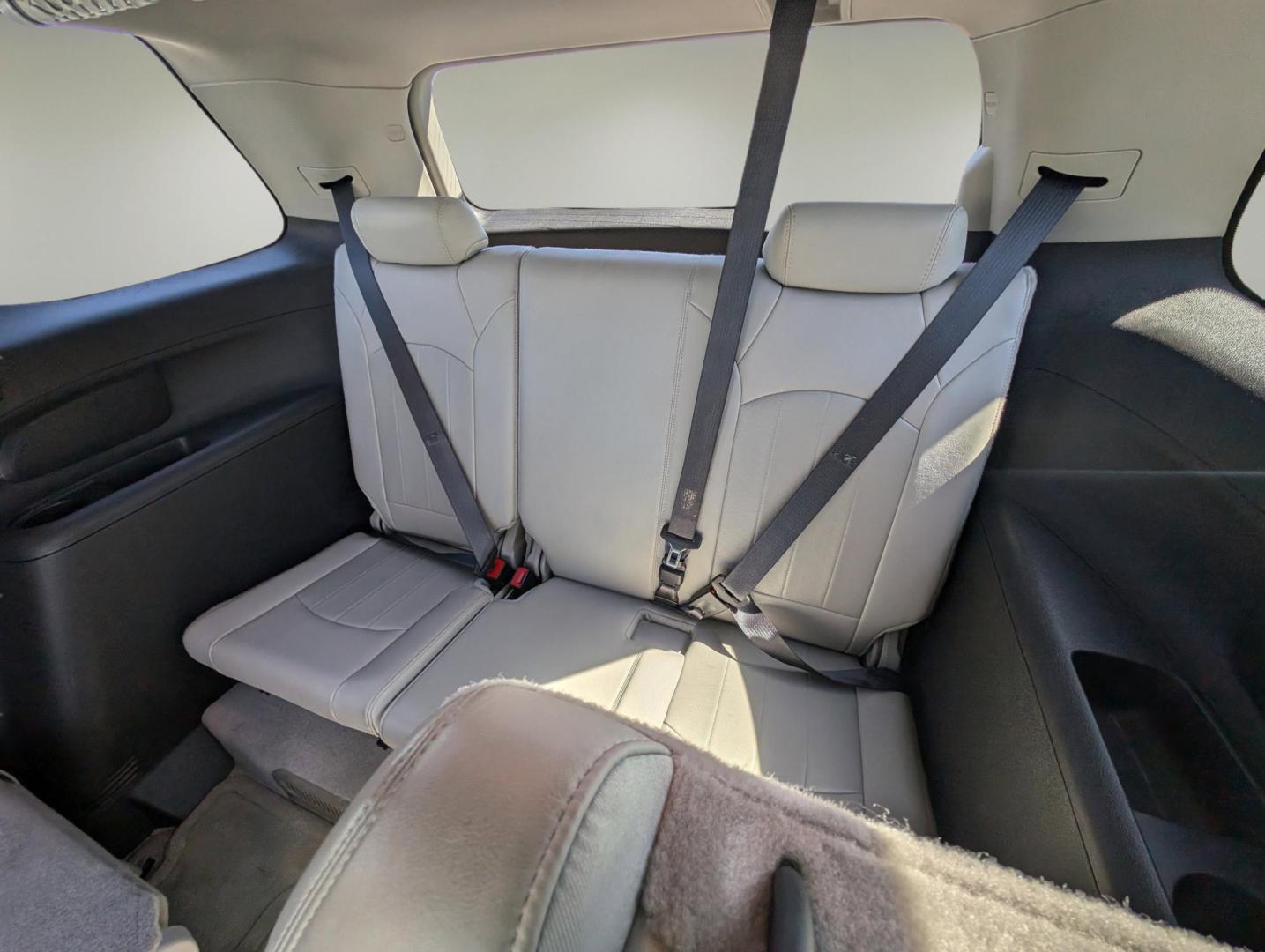 2012 /Light Titanium GMCuuuu Acadia Denali (1GKKRTED7CJ) with an Gas V6 3.6L/220 engine, 6-Speed Automatic transmission, located at 804 22nd Ave, Phenix City, AL, 36870, (334) 297-1860, 32.484749, -85.024475 - 2012 GMCuuuu Acadia Denali - Photo#12