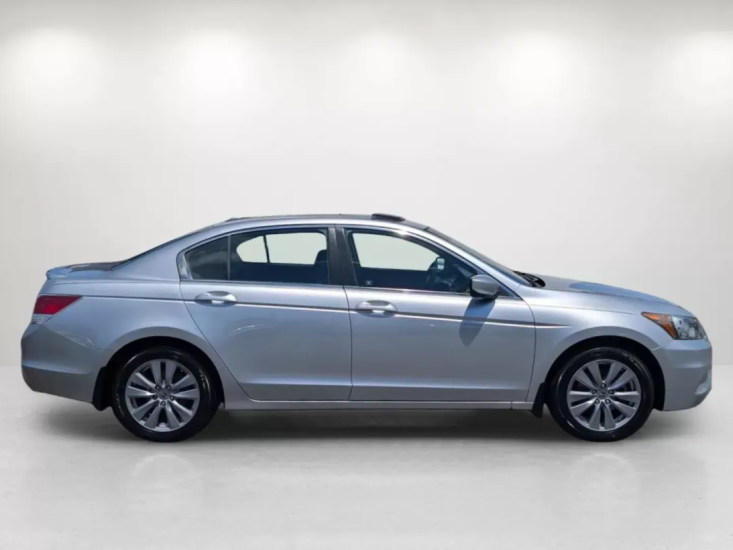 2012 Honda Accord Sdn EX-L (1HGCP2F83CA) with an Other engine, located at 804 22nd Ave, Phenix City, AL, 36870, (334) 297-1860, 32.484749, -85.024475 - **Drive Instantly into Luxury with the 2012 Honda Accord EX-L Your Perfect Daily Commuter!**<br /> <br /> Are you searching for a reliable sedan that seamlessly combines style, comfort, and performance? Look no further than this stunning 2012 Honda Accord EX-L! Perfect for daily commuters and growi - Photo#4