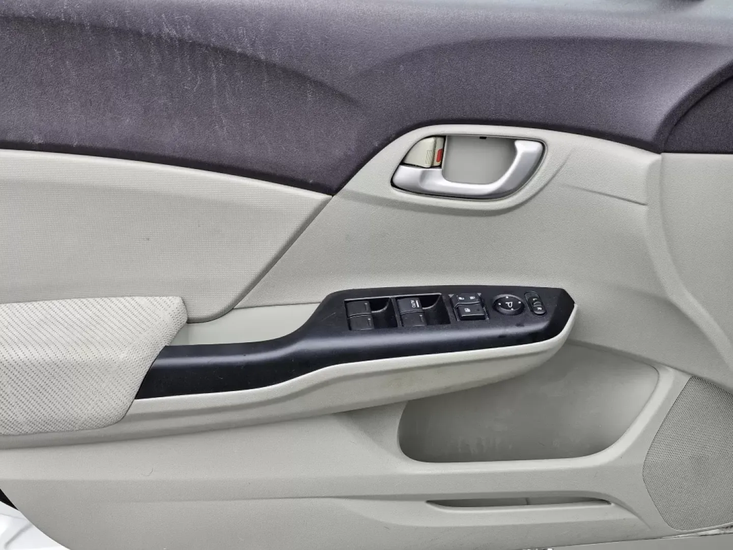 2012 Honda Civic Sdn LX (2HGFB2F5XCH) with an Other engine, located at 7000 Northlake Connector, Columbus, GA, 31904, (706) 987-8085, 32.524975, -84.978134 - Discover your next adventure in the sleek and efficient 2012 Honda Civic Sdn LX, available now at Gils Auto in Phenix City, AL. This remarkable sedan is not just a vehicle; it's a lifestyle choice, perfect for individuals and families looking for reliability, comfort, and style. Whether you're navig - Photo#8