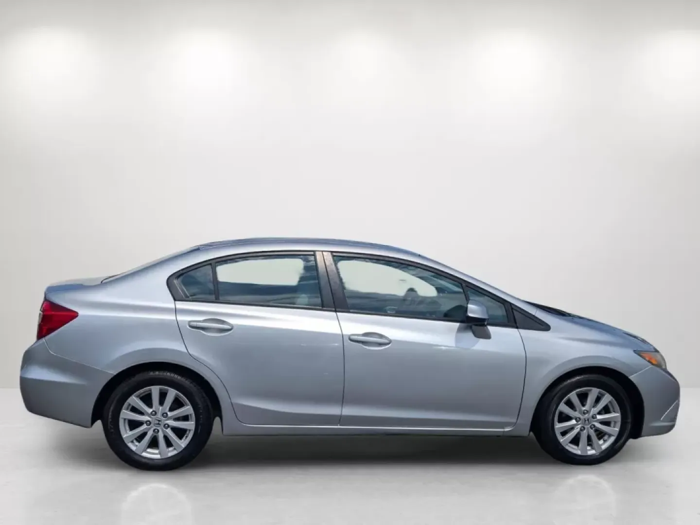2012 Honda Civic Sdn EX (2HGFB2F87CH) with an Other engine, located at 3959 U.S. 80 W, Phenix City, AL, 36870, (334) 297-4885, 32.469296, -85.135185 - ### Discover Your Next Adventure with the 2012 Honda Civic EX at Gils Auto - Phenix City!<br /> <br /> Are you ready to elevate your daily commute or embark on weekend getaways? Look no further than the 2012 Honda Civic EX, a vehicle that seamlessly blends style, reliability, and outstanding fuel ef - Photo#4