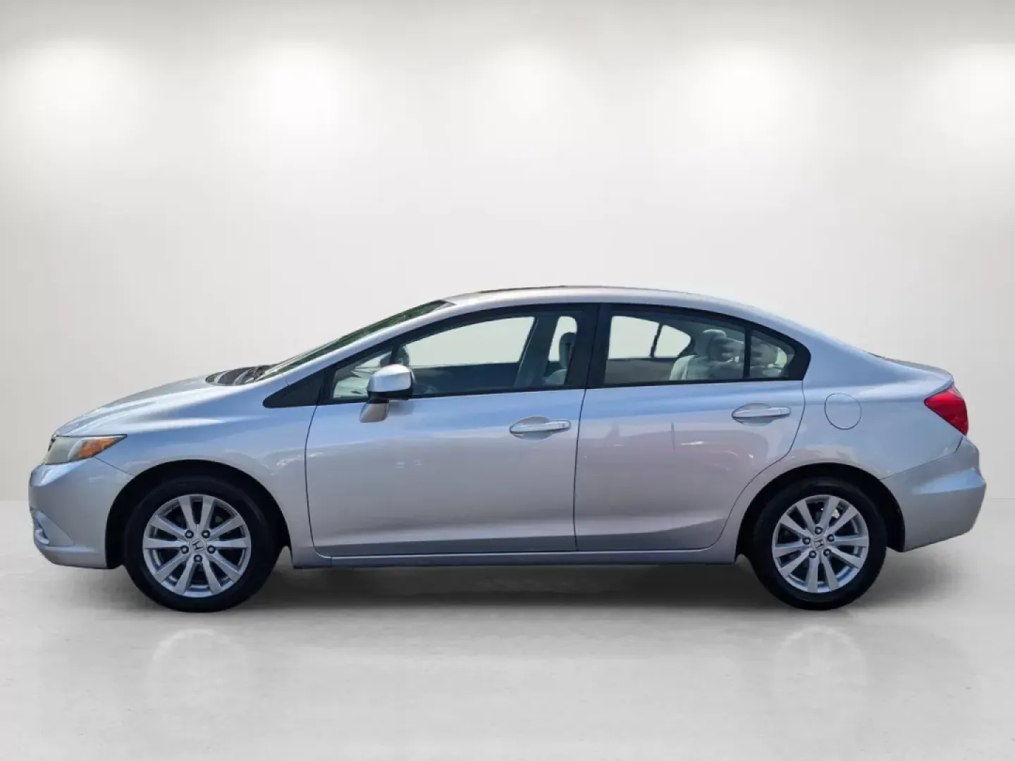 2012 Honda Civic Sdn EX (2HGFB2F87CH) with an Other engine, located at 3959 U.S. 80 W, Phenix City, AL, 36870, (334) 297-4885, 32.469296, -85.135185 - ### Discover Your Next Adventure with the 2012 Honda Civic EX at Gils Auto - Phenix City!<br /> <br /> Are you ready to elevate your daily commute or embark on weekend getaways? Look no further than the 2012 Honda Civic EX, a vehicle that seamlessly blends style, reliability, and outstanding fuel ef - Photo#8
