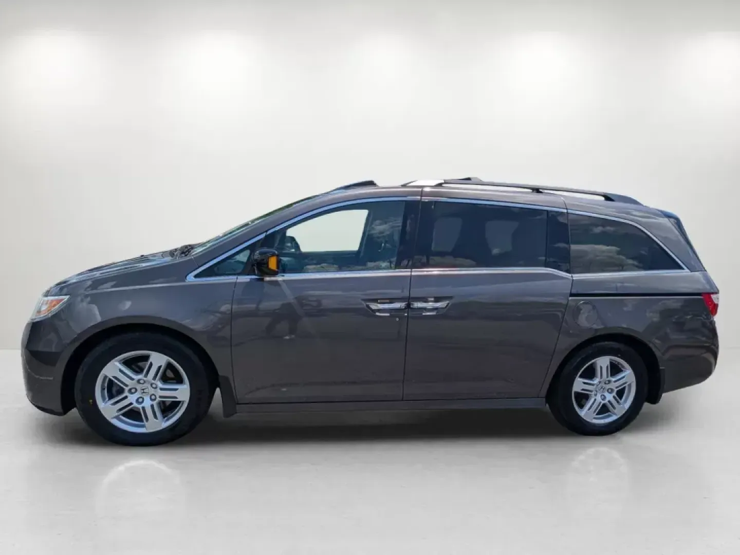 2012 Honda Odyssey Touring (5FNRL5H92CB) with an Gas V6 3.5L/212 engine, 6-Speed Automatic transmission, located at 7000 Northlake Connector, Columbus, GA, 31904, (706) 987-8085, 32.524975, -84.978134 - **Explore the Perfect Family Adventure with the 2012 Honda Odyssey Touring at Gils Auto - Columbus #2!**<br /> <br /> Are you ready to elevate your family's travel experience? The 2012 Honda Odyssey Touring is the ideal minivan that combines comfort, safety, and technology for those unforgettable fa - Photo#7