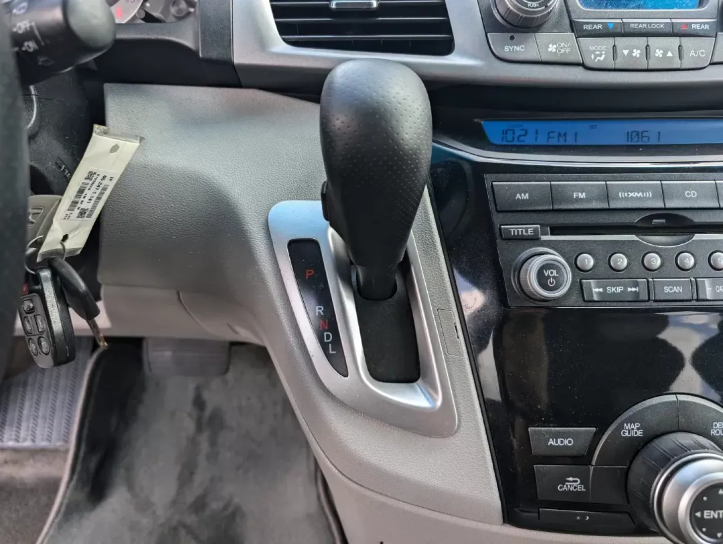 2012 Honda Odyssey EX-L (5FNRL5H68CB) with an Gas V6 3.5L/212 engine, 5-Speed Automatic transmission, located at 1430 Gateway Drive, Opelika, AL, 36801, (334) 239-0944, 32.637871, -85.409790 - 2012 Honda Odyssey EX-L - Photo#14