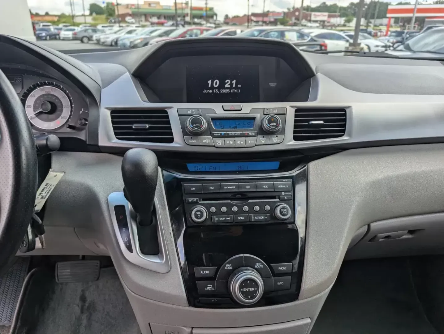 2012 Honda Odyssey EX-L (5FNRL5H68CB) with an Gas V6 3.5L/212 engine, 5-Speed Automatic transmission, located at 1430 Gateway Drive, Opelika, AL, 36801, (334) 239-0944, 32.637871, -85.409790 - 2012 Honda Odyssey EX-L - Photo#15
