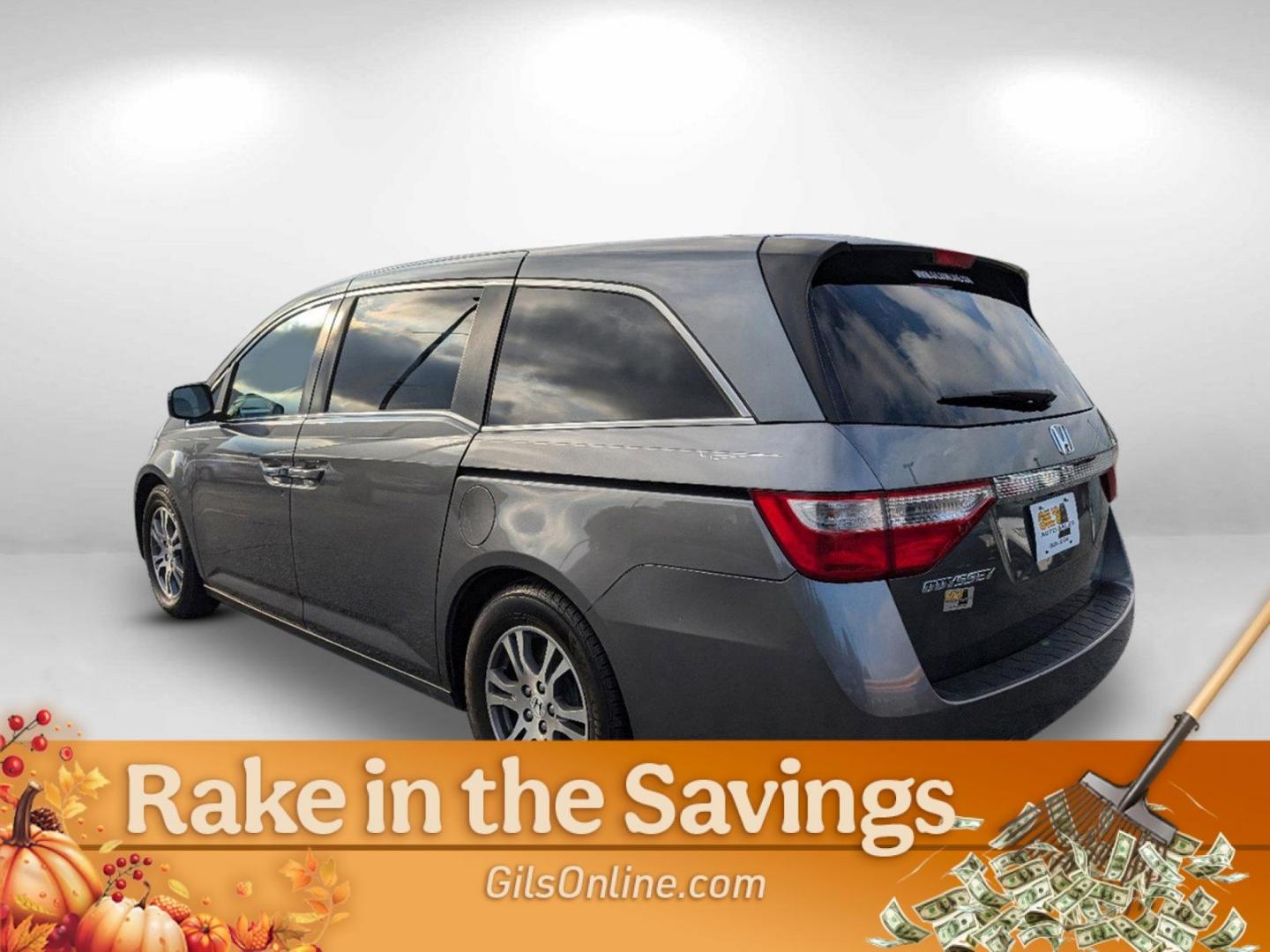 2012 Honda Odyssey EX-L (5FNRL5H60CB) with an Gas V6 3.5L/212 engine, 5-Speed Automatic transmission, located at 3959 U.S. 80 W, Phenix City, AL, 36870, (334) 297-4885, 32.469296, -85.135185 - 2012 Honda Odyssey EX-L - Photo#5