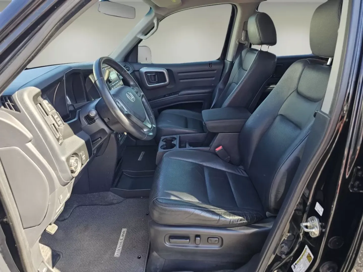 2012 Honda Ridgeline RTL (5FPYK1F56CB) with an Other engine, located at 5115 14th Ave., Columbus, GA, 31904, (706) 323-0345, 32.511494, -84.971046 - **Unleash Your Adventure with the 2012 Honda Ridgeline RTL Perfect for Every Journey!**<br /> <br /> Are you ready to take your weekend adventures to the next level or seamlessly manage your daily commute? Look no further than Gils Auto in Phenix City, AL! Our 2012 Honda Ridgeline RTL is the ultima - Photo#8