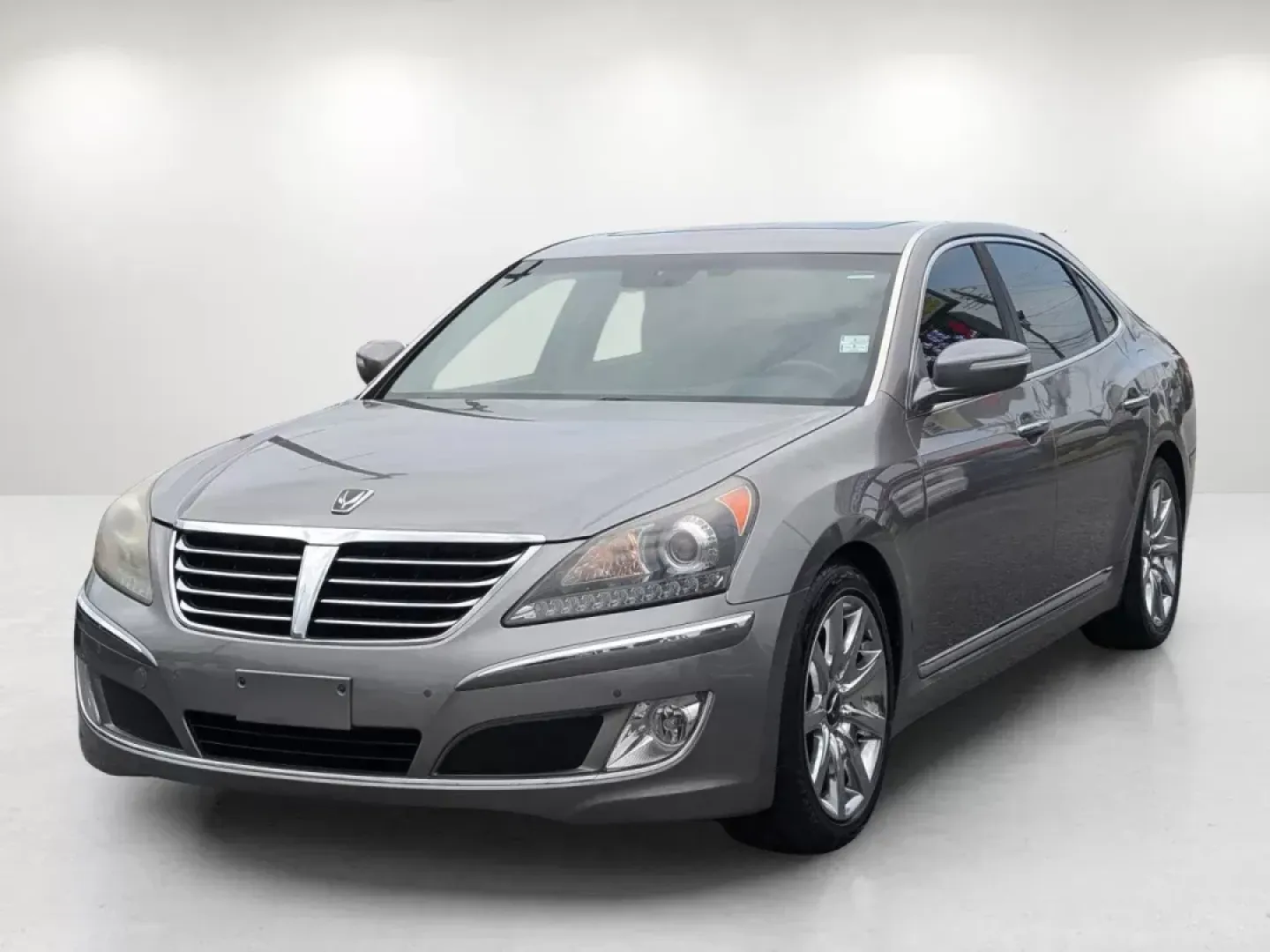 2012 /Jet Black Hyundai Equus Signature (KMHGH4JH6CU) with an Gas V8 5.0L/307 engine, 8-Speed Automatic w/Manual Shift transmission, located at 3959 U.S. 80 W, Phenix City, AL, 36870, (334) 297-4885, 32.469296, -85.135185 - **Elevate Your Daily Drive: 2012 Hyundai Equus at Gils Auto**<br /> <br /> Are you ready to transform your daily commute or weekend adventures? If you're looking for a vehicle that combines luxury with reliability, the 2012 Hyundai Equus is your perfect match. This stunning sedan is not just a means - Photo#1