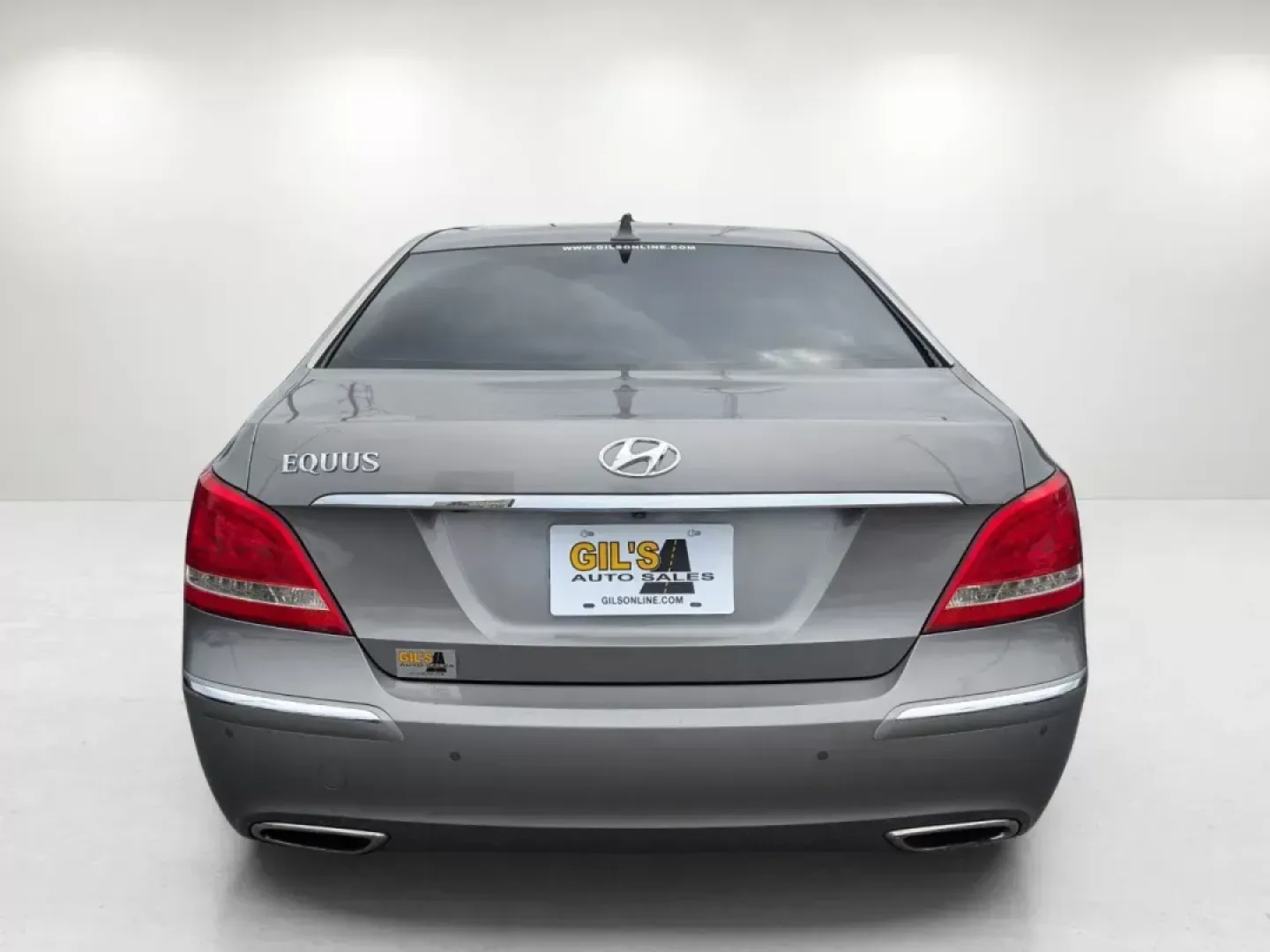 2012 /Jet Black Hyundai Equus Signature (KMHGH4JH6CU) with an Gas V8 5.0L/307 engine, 8-Speed Automatic w/Manual Shift transmission, located at 3959 U.S. 80 W, Phenix City, AL, 36870, (334) 297-4885, 32.469296, -85.135185 - **Elevate Your Daily Drive: 2012 Hyundai Equus at Gils Auto**<br /> <br /> Are you ready to transform your daily commute or weekend adventures? If you're looking for a vehicle that combines luxury with reliability, the 2012 Hyundai Equus is your perfect match. This stunning sedan is not just a means - Photo#6