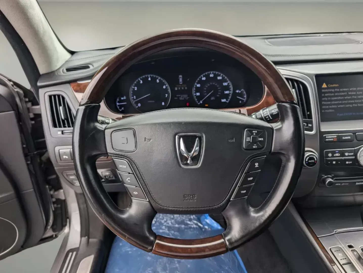 2012 /Jet Black Hyundai Equus Signature (KMHGH4JH6CU) with an Gas V8 5.0L/307 engine, 8-Speed Automatic w/Manual Shift transmission, located at 3959 U.S. 80 W, Phenix City, AL, 36870, (334) 297-4885, 32.469296, -85.135185 - **Elevate Your Daily Drive: 2012 Hyundai Equus at Gils Auto**<br /> <br /> Are you ready to transform your daily commute or weekend adventures? If you're looking for a vehicle that combines luxury with reliability, the 2012 Hyundai Equus is your perfect match. This stunning sedan is not just a means - Photo#16