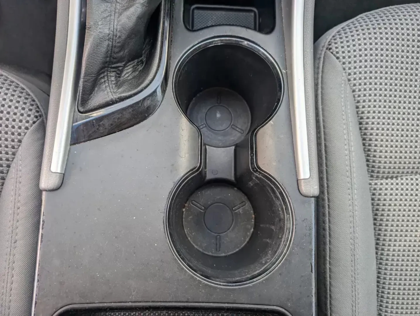 2012 /Gray Hyundai Sonata GLS PZEV (5NPEB4AC0CH) with an Gas I4 2.4L/144 engine, 6-Speed Automatic w/manual shift transmission, located at 3959 U.S. 80 W, Phenix City, AL, 36870, (334) 297-4885, 32.469296, -85.135185 - 2012 Hyundai Sonata GLS PZEV - Photo#12