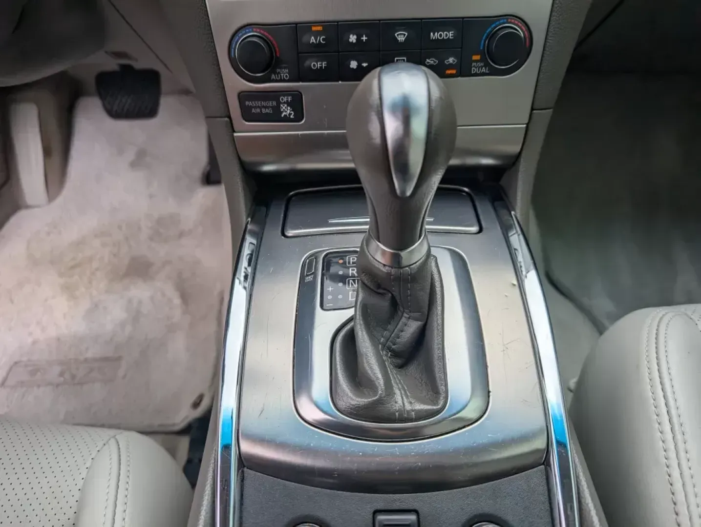 2012 /Stone Infiniti G25 Sedan x (JN1DV6AR8CM) with an Other engine, located at 5115 14th Ave., Columbus, GA, 31904, (706) 323-0345, 32.511494, -84.971046 - If you're looking for a stylish, dependable vehicle that fits seamlessly into an active lifestyle, look no further than this 2012 Infiniti G25 Sedan, now available at Gils Auto - Columbus. With its elegant design and robust performance, this sedan is perfect for everything from daily commutes to wee - Photo#13
