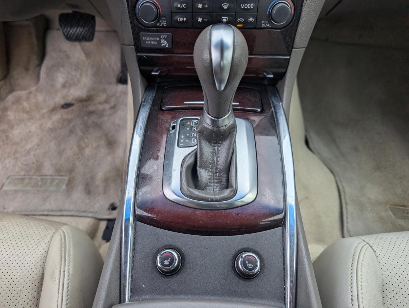 2012 /Wheat Infiniti G37 Sedan Journey (JN1CV6AP7CM) with an Gas V6 3.7L/225 engine, 7-Speed Automatic w/OD transmission, located at 804 22nd Ave, Phenix City, AL, 36870, (334) 297-1860, 32.484749, -85.024475 - 2012 Infiniti G37 Sedan Journey - Photo#12