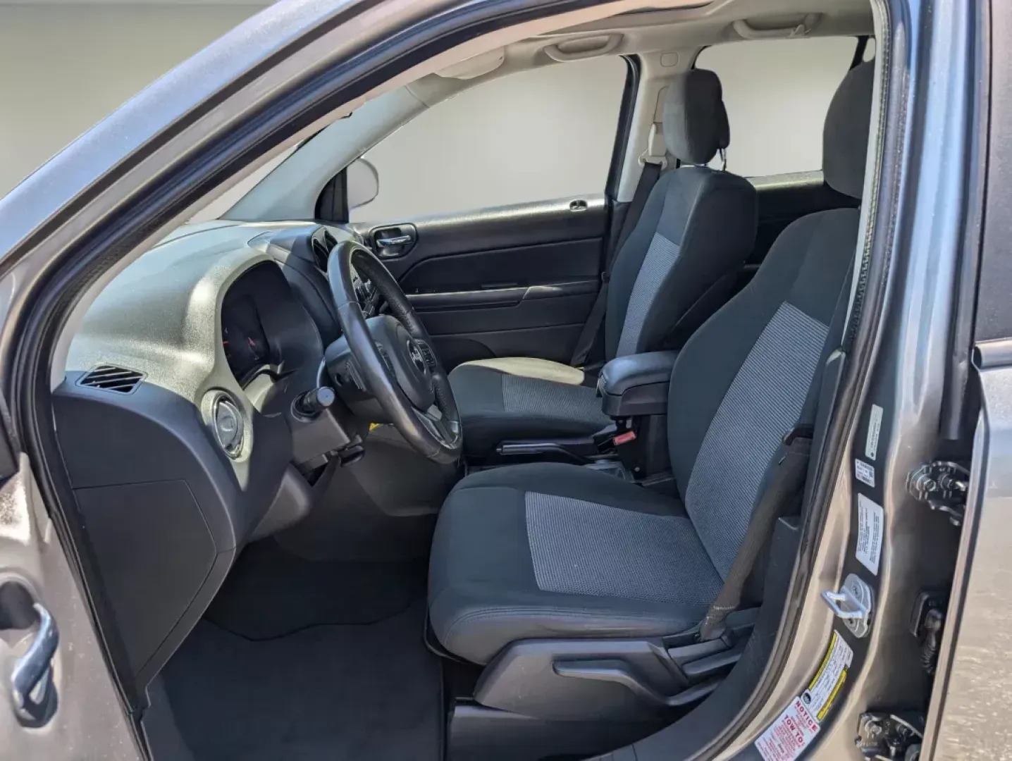 2012 /Dark Slate Gray Interior Jeep Compass Latitude (1C4NJDEBXCD) with an Gas I4 2.4L/144 engine, 1-Speed Continuously Variable Ratio transmission, located at 1430 Gateway Drive, Opelika, AL, 36801, (334) 239-0944, 32.637871, -85.409790 - 2012 Jeep Compass Latitude - Photo#9