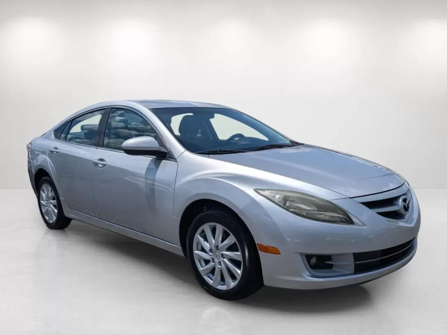 2012 /Black Mazda Mazda6 i Touring (1YVHZ8DH0C5) with an Other engine, located at 1430 Gateway Drive, Opelika, AL, 36801, (334) 239-0944, 32.637871, -85.409790 - Experience the thrill of the open road with the 2012 Mazda Mazda6 i Touring, a vehicle that perfectly balances style, comfort, and performance. Whether you're commuting to work, running errands around Phenix City, AL, or planning a weekend getaway, this sedan is designed to fit seamlessly into your - Photo#2