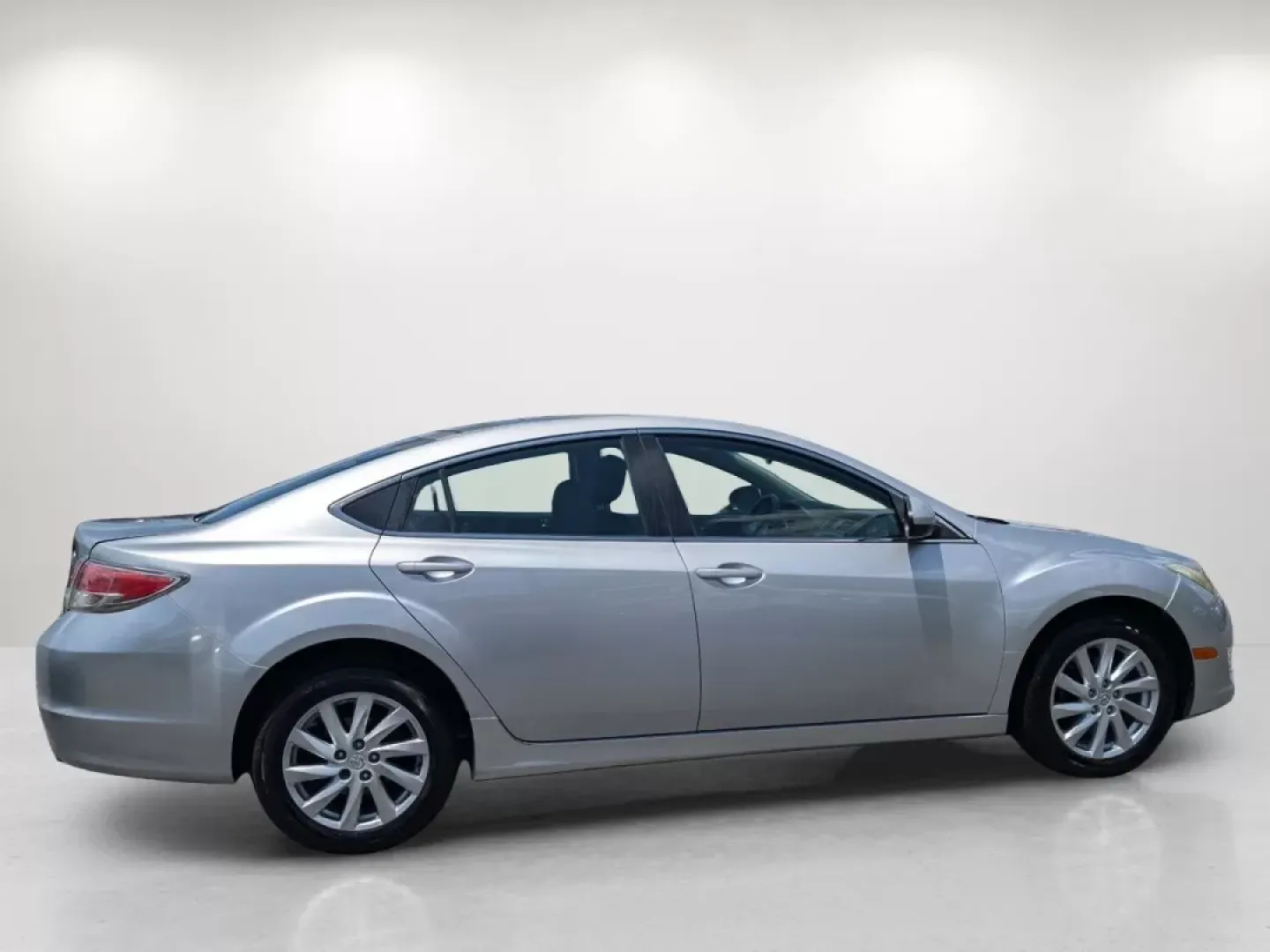 2012 /Black Mazda Mazda6 i Touring (1YVHZ8DH0C5) with an Other engine, located at 1430 Gateway Drive, Opelika, AL, 36801, (334) 239-0944, 32.637871, -85.409790 - Experience the thrill of the open road with the 2012 Mazda Mazda6 i Touring, a vehicle that perfectly balances style, comfort, and performance. Whether you're commuting to work, running errands around Phenix City, AL, or planning a weekend getaway, this sedan is designed to fit seamlessly into your - Photo#3
