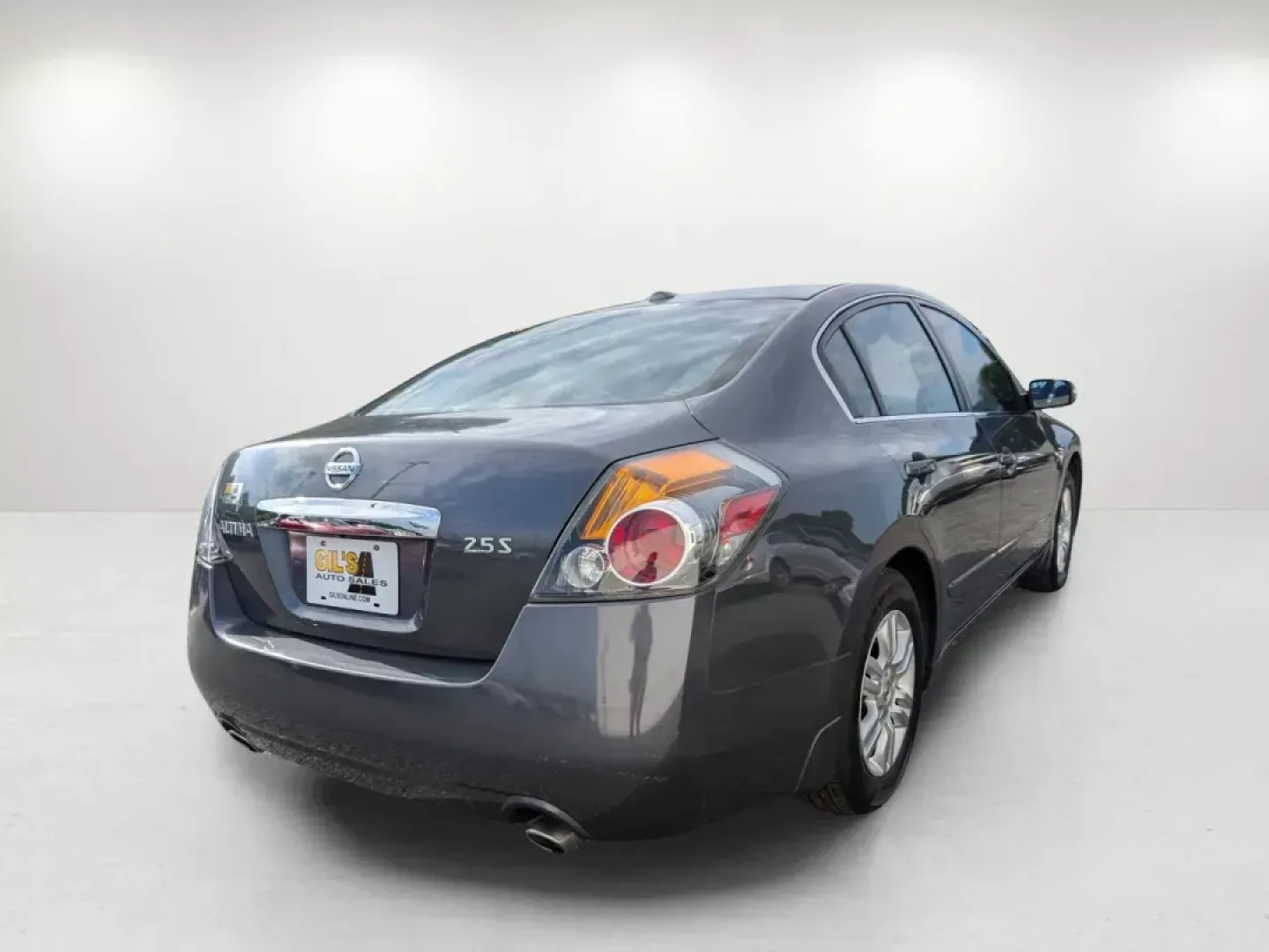 2012 /Charcoal Nissan Altima 2.5 S (1N4AL2AP3CC) with an Gas I4 2.5L/ engine, 1-Speed Continuously Variable Ratio transmission, located at 804 22nd Ave, Phenix City, AL, 36870, (334) 297-1860, 32.484749, -85.024475 - 2012 Nissan Altima 2.5 S - Photo#5