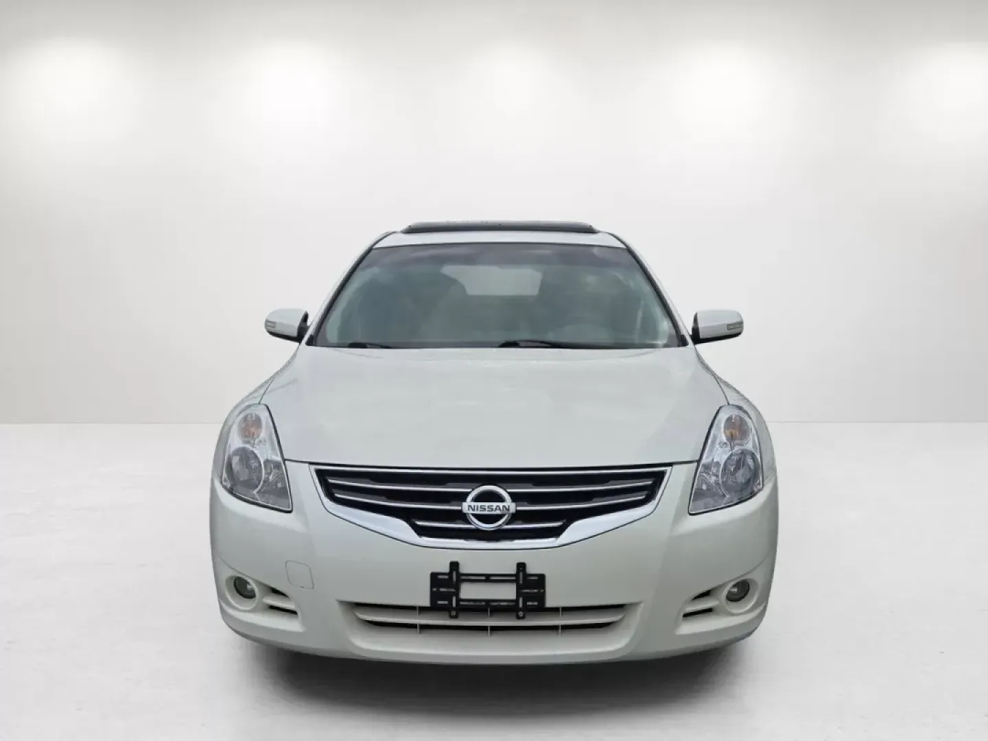 2012 /Blonde Nissan Altima 2.5 SL (1N4AL2AP9CN) with an Other engine, located at 804 22nd Ave, Phenix City, AL, 36870, (334) 297-1860, 32.484749, -85.024475 - If you're searching for a reliable, stylish sedan that fits seamlessly into your busy lifestyle, look no further than the 2012 Nissan Altima 2.5 SL available at Gils Auto in Phenix City, AL. This vehicle is an excellent choice for commuters who need a dependable ride for daily trips to work, or for - Photo#1