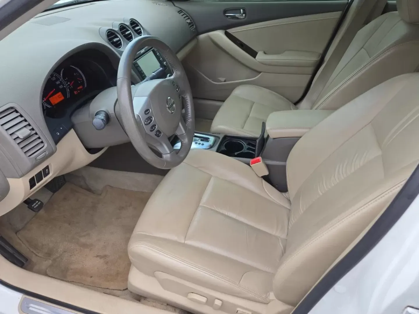 2012 /Blonde Nissan Altima 2.5 SL (1N4AL2AP9CN) with an Other engine, located at 804 22nd Ave, Phenix City, AL, 36870, (334) 297-1860, 32.484749, -85.024475 - If you're searching for a reliable, stylish sedan that fits seamlessly into your busy lifestyle, look no further than the 2012 Nissan Altima 2.5 SL available at Gils Auto in Phenix City, AL. This vehicle is an excellent choice for commuters who need a dependable ride for daily trips to work, or for - Photo#11