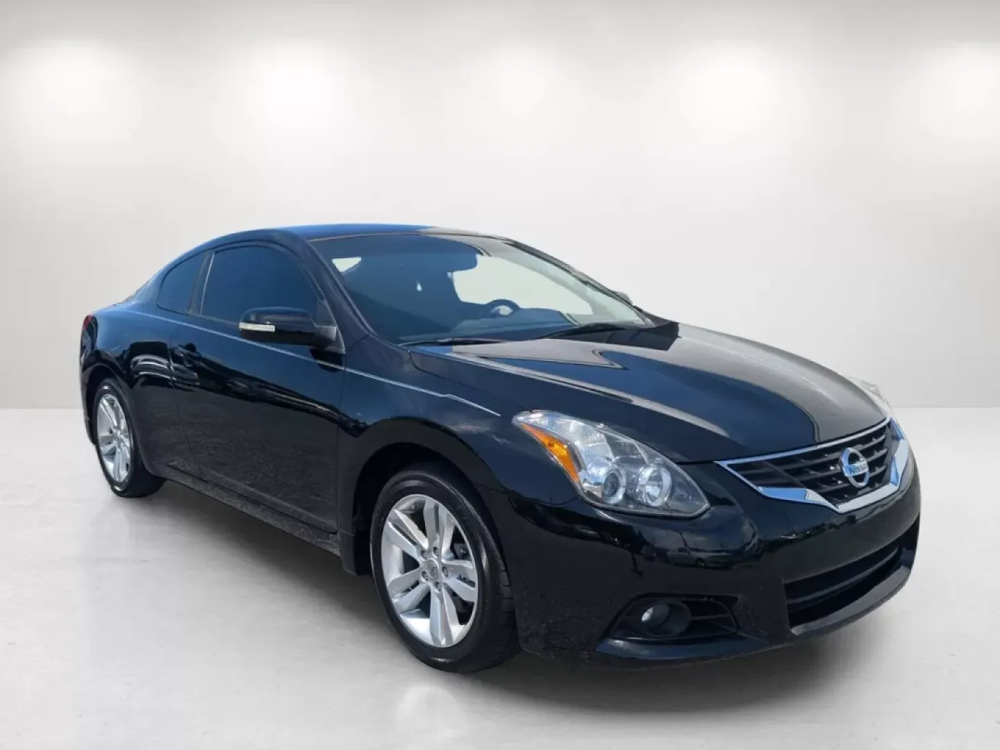 2012 /Charcoal Nissan Altima 2.5 S (1N4AL2EP4CC) with an Other engine, located at 804 22nd Ave, Phenix City, AL, 36870, (334) 297-1860, 32.484749, -85.024475 - Are you looking for the perfect blend of style, comfort, and reliability for your daily commute or weekend adventures? Look no further than this stunning 2012 Nissan Altima 2.5 S, available now at Gils Auto in Phenix City, AL. This sleek two-door sedan isn't just a mode of transportation; it's a lif - Photo#2