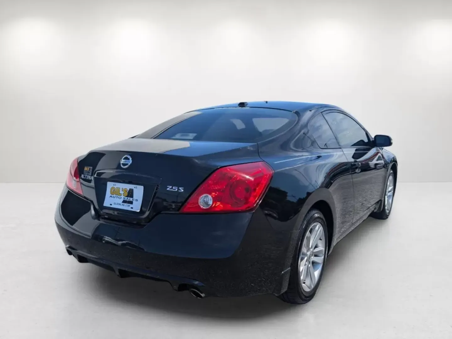 2012 /Charcoal Nissan Altima 2.5 S (1N4AL2EP4CC) with an Other engine, located at 804 22nd Ave, Phenix City, AL, 36870, (334) 297-1860, 32.484749, -85.024475 - Are you looking for the perfect blend of style, comfort, and reliability for your daily commute or weekend adventures? Look no further than this stunning 2012 Nissan Altima 2.5 S, available now at Gils Auto in Phenix City, AL. This sleek two-door sedan isn't just a mode of transportation; it's a lif - Photo#4