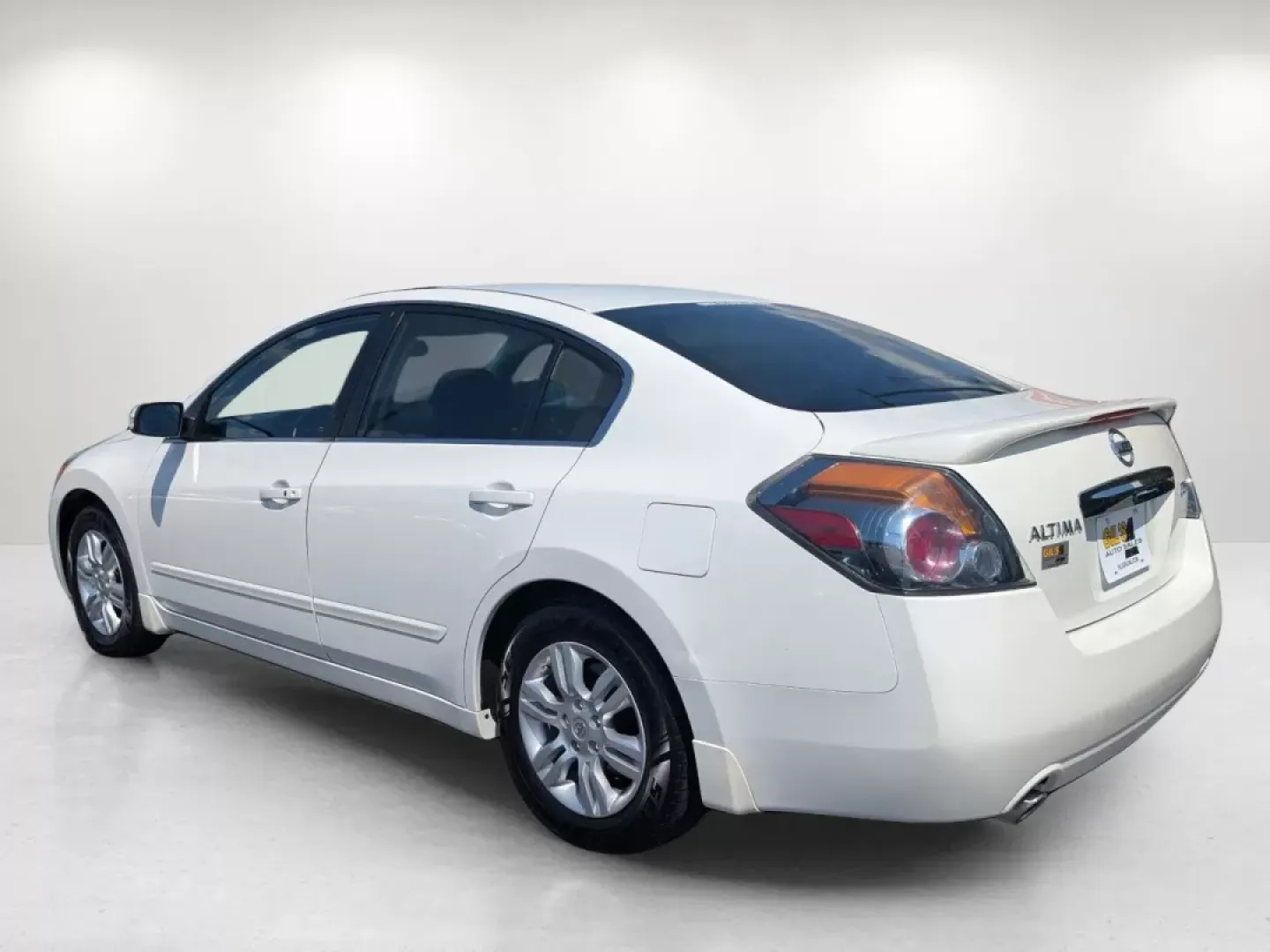 2012 /Charcoal Nissan Altima 2.5 S (1N4AL2AP3CC) with an Other engine, located at 7000 Northlake Connector, Columbus, GA, 31904, (706) 987-8085, 32.524975, -84.978134 - ### Experience Comfort and Convenience with the 2012 Nissan Altima at Gils Auto<br /> <br /> If you're searching for a reliable sedan that seamlessly combines comfort with functionality, look no further than the **2012 Nissan Altima 2.5 S** available now at **Gils Auto** in **Phenix City, AL**. With - Photo#6