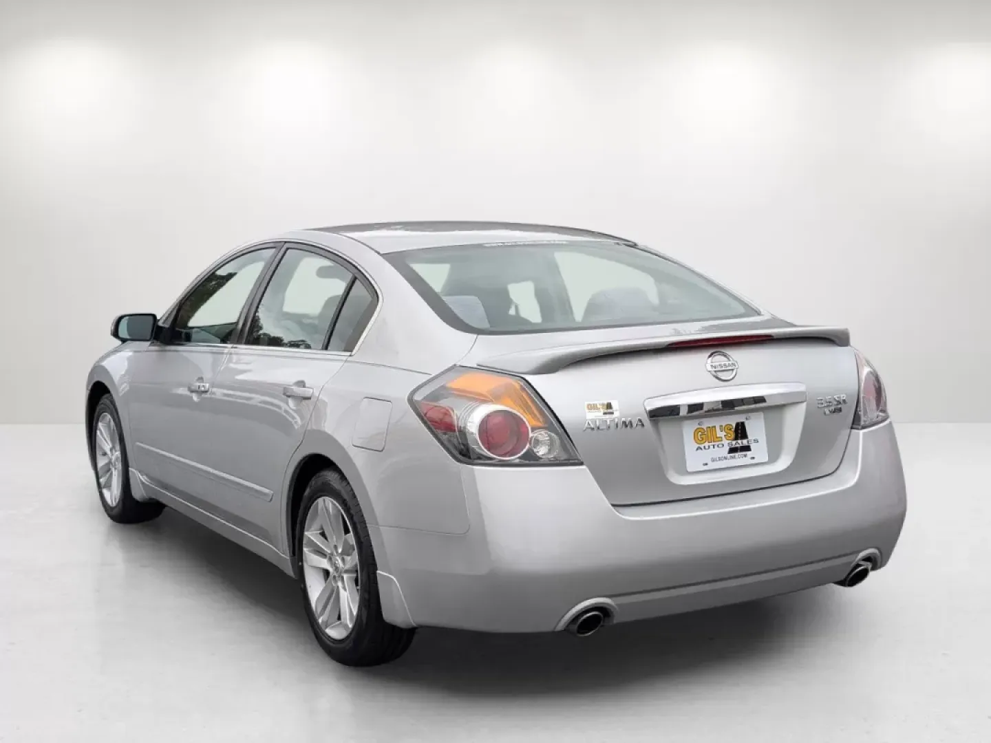 2012 /Charcoal Nissan Altima 3.5 SR (1N4BL2AP0CC) with an Other engine, located at 5115 14th Ave., Columbus, GA, 31904, (706) 323-0345, 32.511494, -84.971046 - ### Unleash the Feel of Freedom with the 2012 Nissan Altima 3.5 SR<br /> <br /> Are you ready to elevate your daily commute or embark on weekend adventures? Look no further than this stunning 2012 Nissan Altima 3.5 SR, a perfect blend of performance and style. With only 67,270 miles on the clock, th - Photo#6