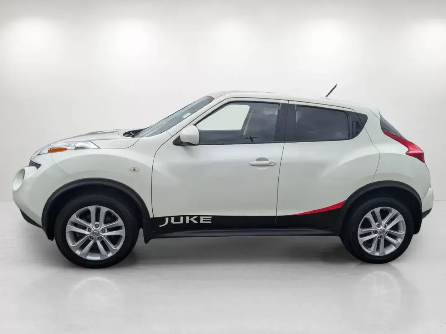 2012 /Black Nissan Juke SV (JN8AF5MRXCT) with an Gas Turbocharged I4 1.6L/ engine, 1-Speed CVT transmission, located at 3959 U.S. 80 W, Phenix City, AL, 36870, (334) 297-4885, 32.469296, -85.135185 - **Discover Your Next Adventure with the 2012 Nissan Juke SV at Gils Auto!** <br /> <br /> If you're looking for a vehicle that perfectly balances style, efficiency, and versatility, the 2012 Nissan Juke SV is an excellent choice for those who love to explore urban landscapes and escape into nature. - Photo#8