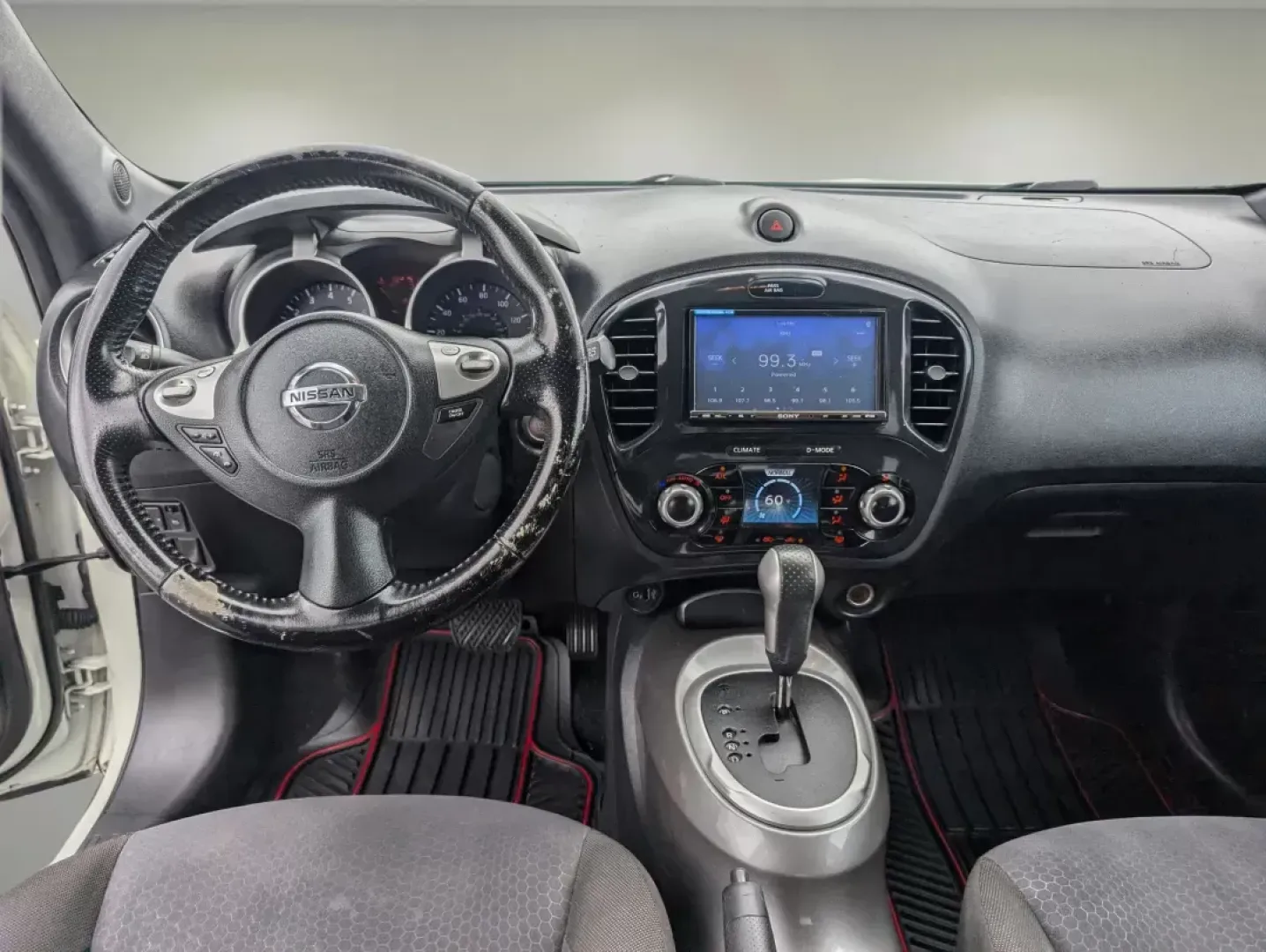 2012 /Black Nissan Juke SV (JN8AF5MRXCT) with an Gas Turbocharged I4 1.6L/ engine, 1-Speed CVT transmission, located at 3959 U.S. 80 W, Phenix City, AL, 36870, (334) 297-4885, 32.469296, -85.135185 - **Discover Your Next Adventure with the 2012 Nissan Juke SV at Gils Auto!** <br /> <br /> If you're looking for a vehicle that perfectly balances style, efficiency, and versatility, the 2012 Nissan Juke SV is an excellent choice for those who love to explore urban landscapes and escape into nature. - Photo#12