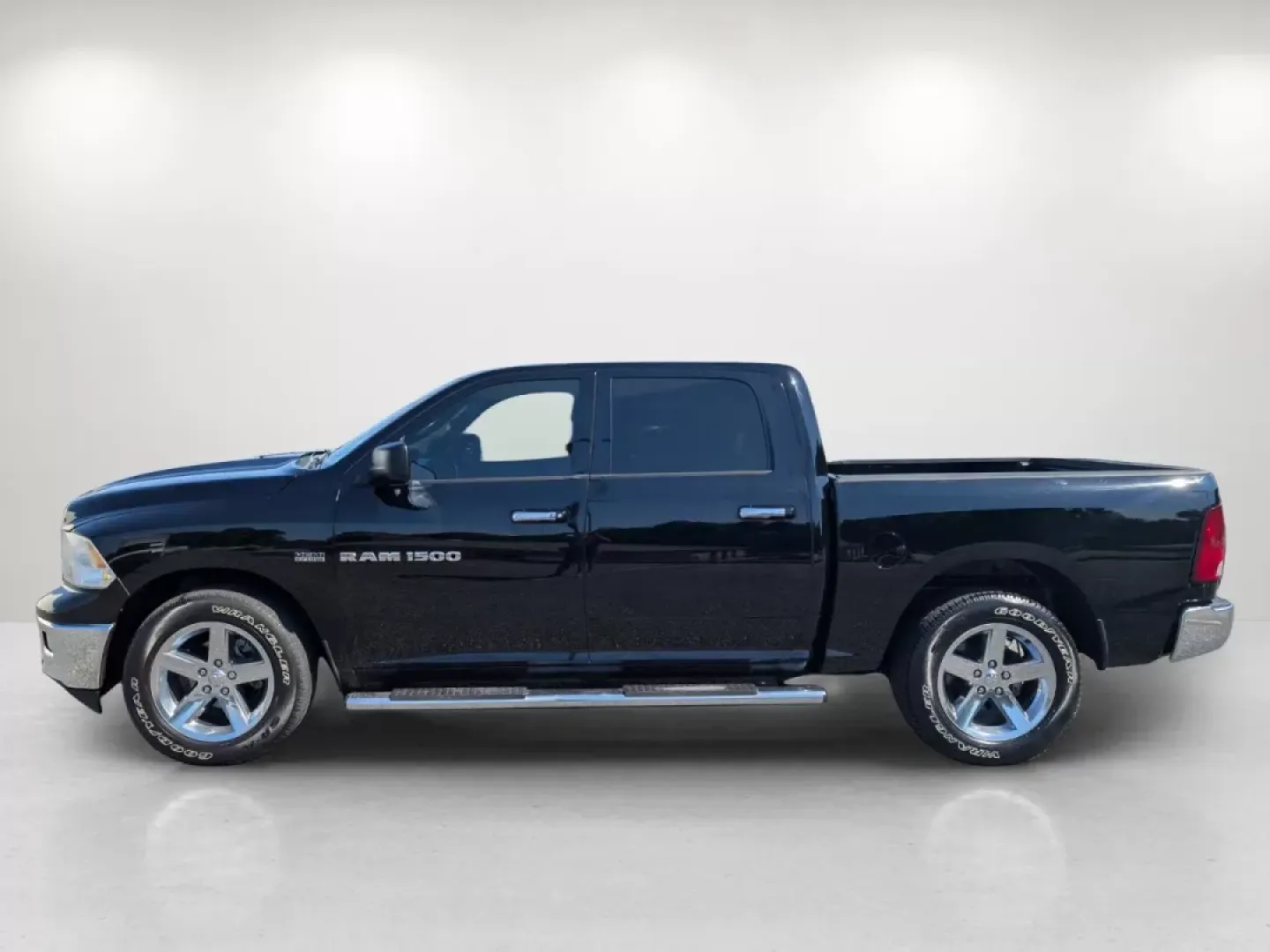 2012 /Light Pebble Beige/Bark Brown Ram 1500 Big Horn (1C6RD6LT3CS) with an Other engine, located at 3959 U.S. 80 W, Phenix City, AL, 36870, (334) 297-4885, 32.469296, -85.135185 - Are you in the market for a reliable truck that can handle everything from family adventures to weekend projects? Look no further than this 2012 Ram 1500 Big Horn, ready to take your lifestyle to the next level. Ideal for those who need a dependable vehicle with a touch of comfort and style, this cr - Photo#8