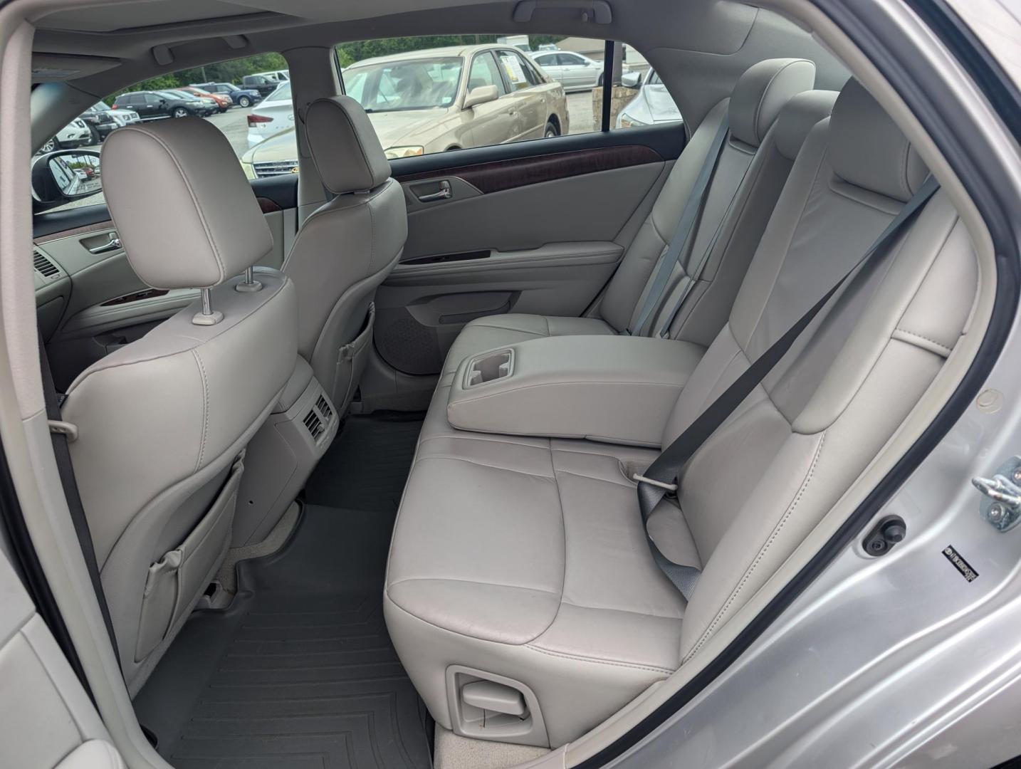 2012 Toyota Avalon (4T1BK3DB8CU) with an Gas V6 3.5L/211 engine, 6-Speed Automatic transmission, located at 3959 U.S. 80 W, Phenix City, AL, 36870, (334) 297-4885, 32.469296, -85.135185 - 2012 Toyota Avalon - Photo#10