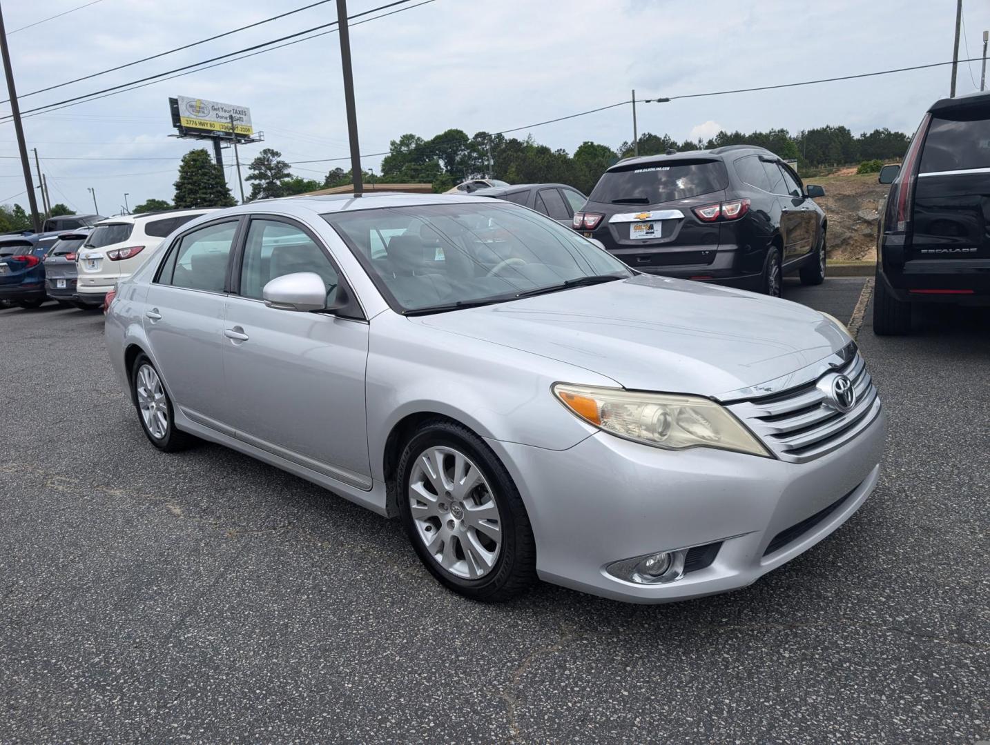 2012 Toyota Avalon (4T1BK3DB8CU) with an Gas V6 3.5L/211 engine, 6-Speed Automatic transmission, located at 3959 U.S. 80 W, Phenix City, AL, 36870, (334) 297-4885, 32.469296, -85.135185 - 2012 Toyota Avalon - Photo#2