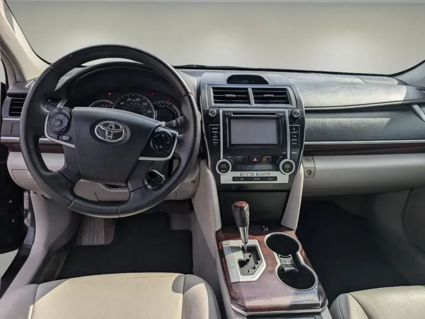 2012 Toyota Camry XLE (4T4BF1FK1CR) with an Gas I4 2.5L/152 engine, 6-Speed Automatic w/Manual Shift transmission, located at 3959 U.S. 80 W, Phenix City, AL, 36870, (334) 297-4885, 32.469296, -85.135185 - 2012 Toyota Camry XLE - Photo#12